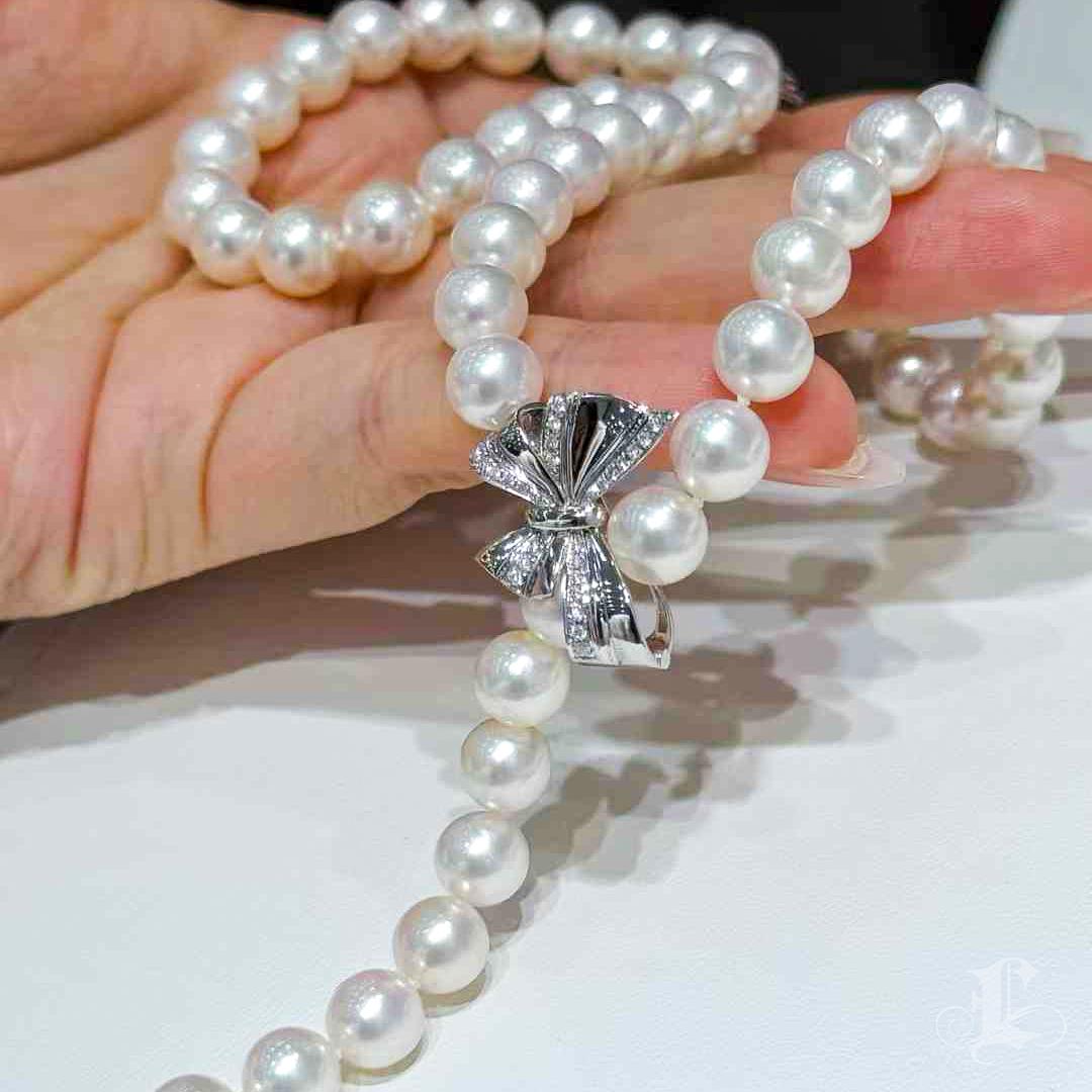 Women's 【Vine Symphony】Flutter Grace Convertible Aurora Akoya Pearl Diamond Necklace For Sale