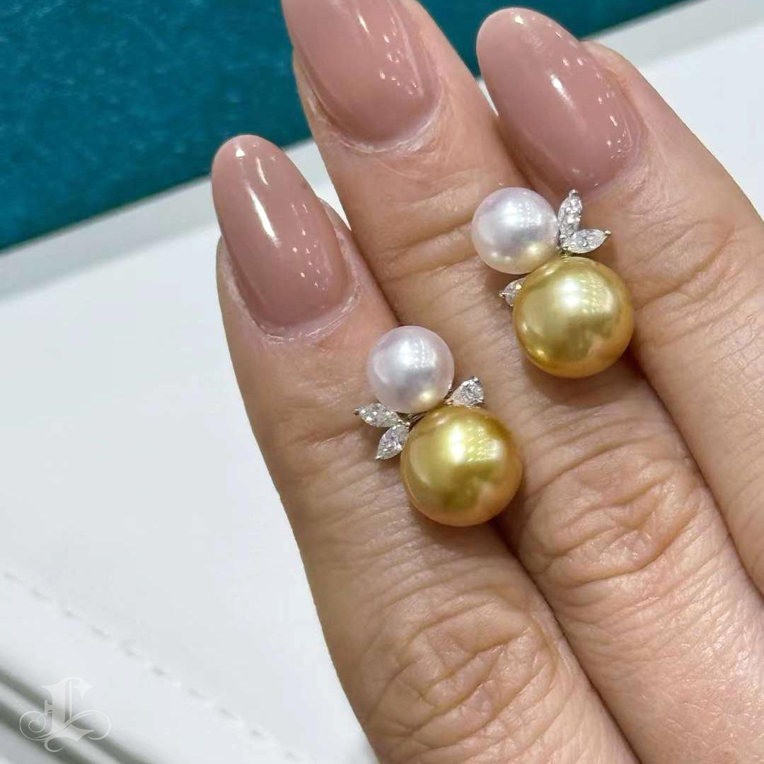 【Vine Symphony】Golden Aurora South Sea & Akoya Pearl Diamond Leaf Earrings For Sale 2