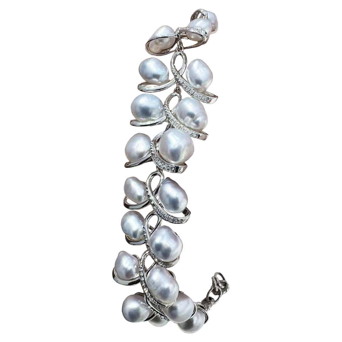 【Lustre Arc】Dancing Leaves Aurora Keshi Pearl & Diamond Bracelet