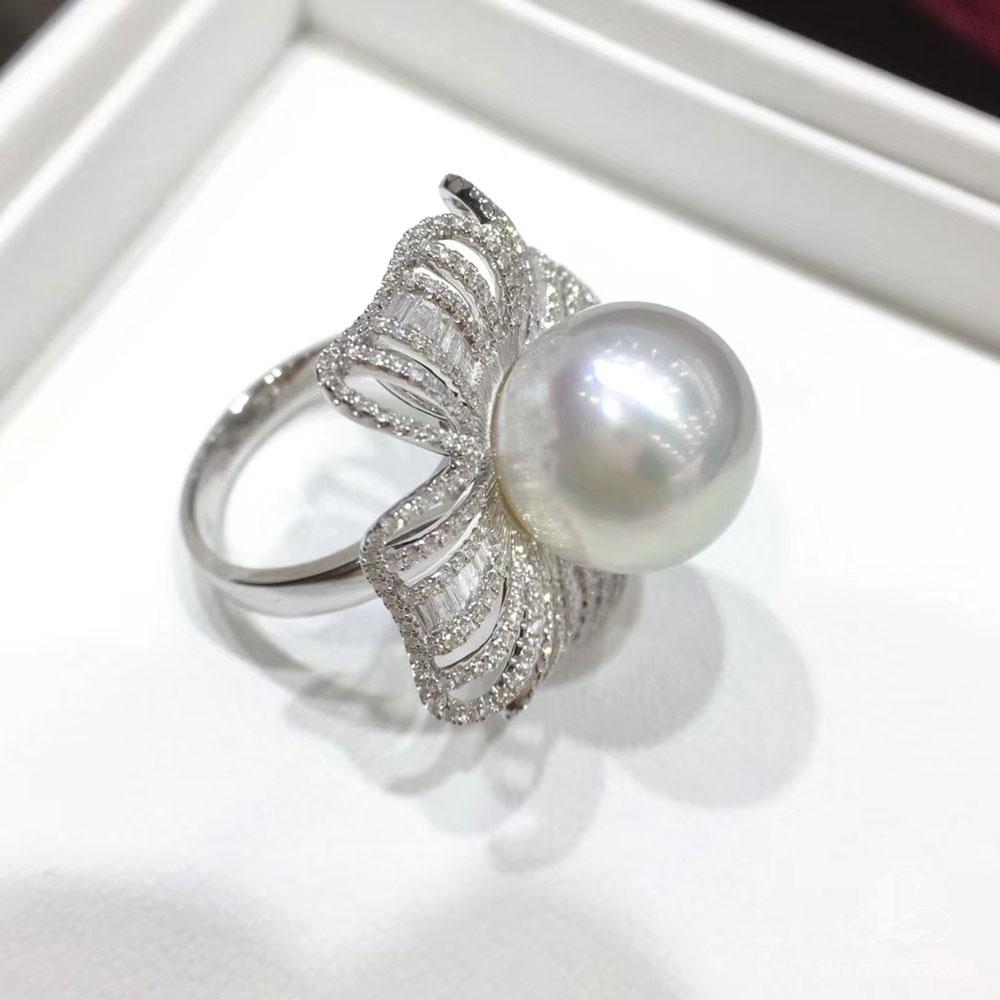 【Vine Symphony】Convertible Radiant Fan Aurora South Sea Pearl Ring Pendant For Sale 3