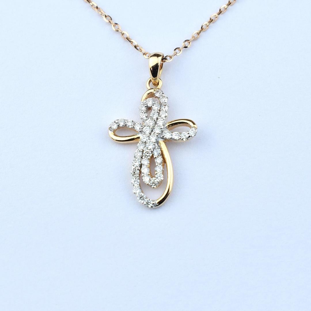 18k Gold Diamond Cross Necklace Diamond Cross Pendant Communion Gift In New Condition For Sale In Bangkok, TH