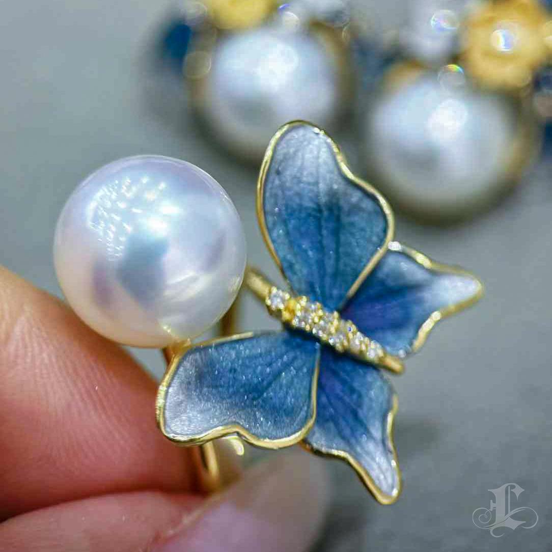 Anillo de Diamantes Polvo de Diamantes Mariposa Aurora Perla del Mar del Sur en Nuevo Estado en New York, NY