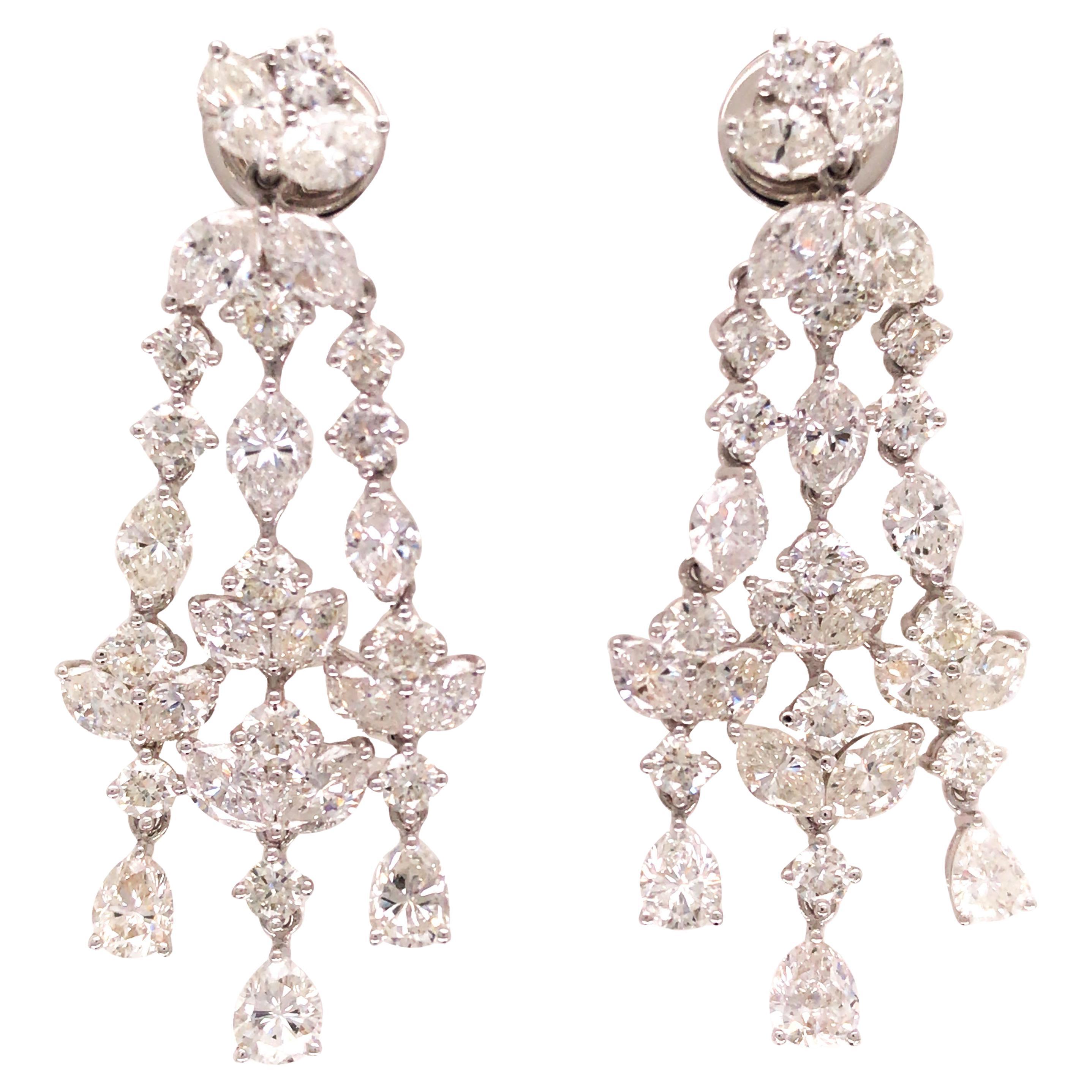 18K Gold Diamond Earrings For Sale