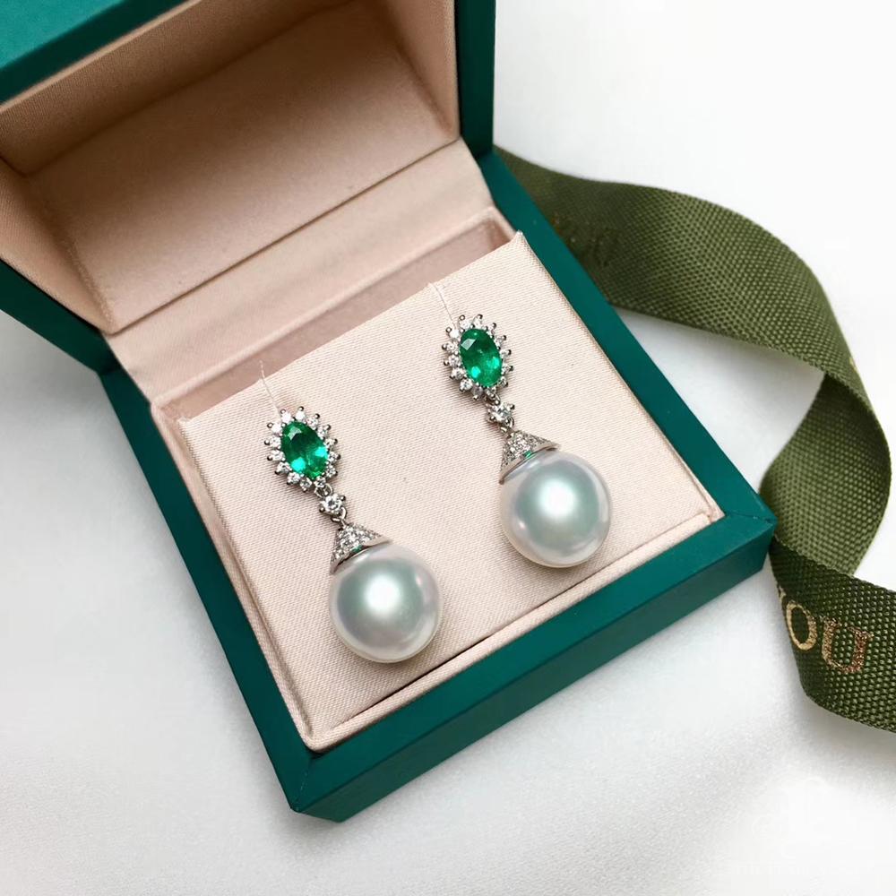 【Crown Radiance】Emerald Crown Aurora South Sea Pearl Drop Earrings For Sale 2