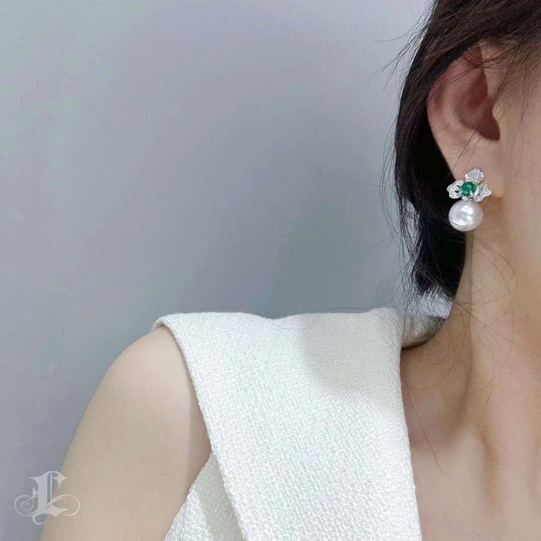 Uncut 【Vine Symphony】Emerald Orchid Aurora South Sea Pearl Earrings For Sale