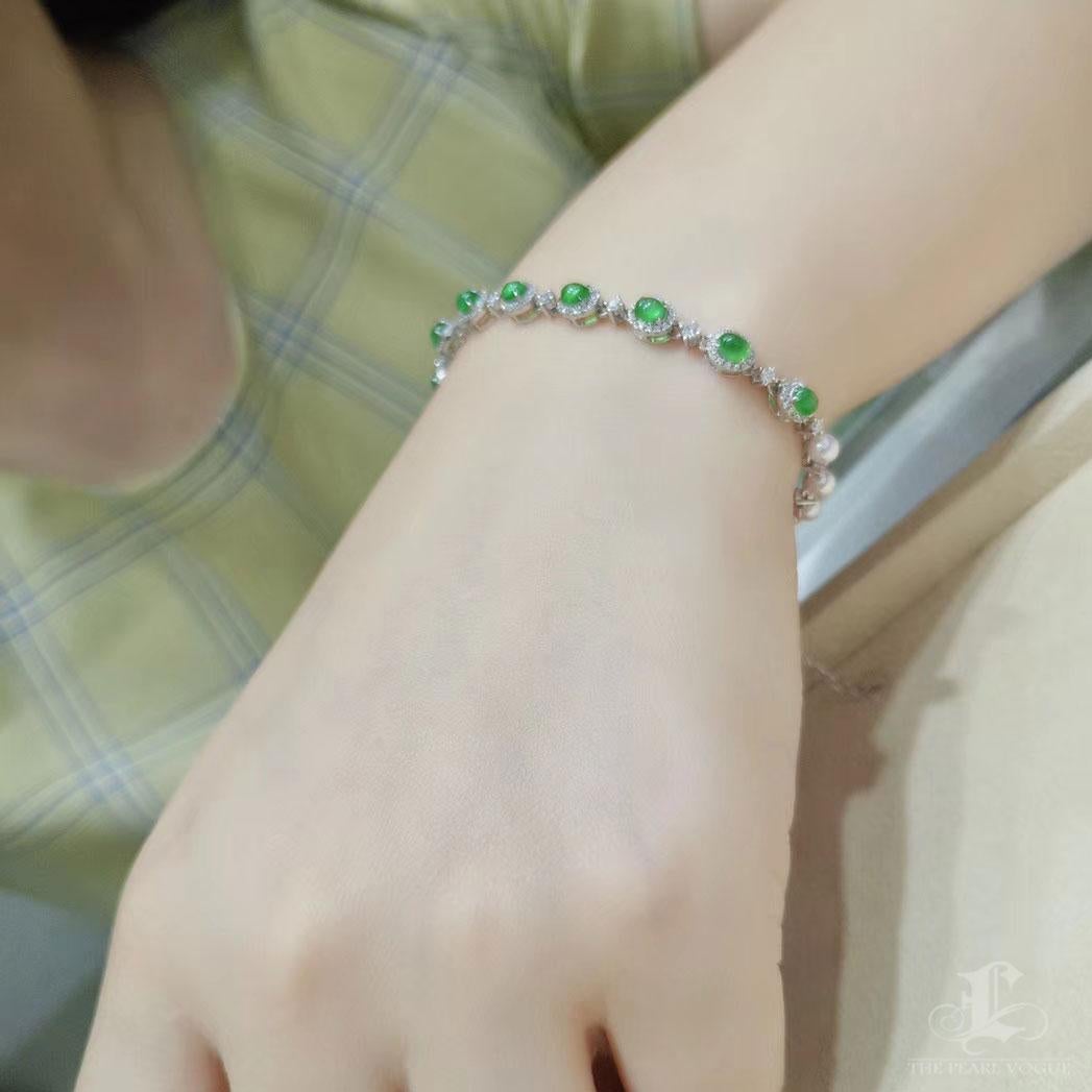 Uncut 【Jādora】Verdant Garden Aurora Akoya Pearl & Emerald Bracelet For Sale