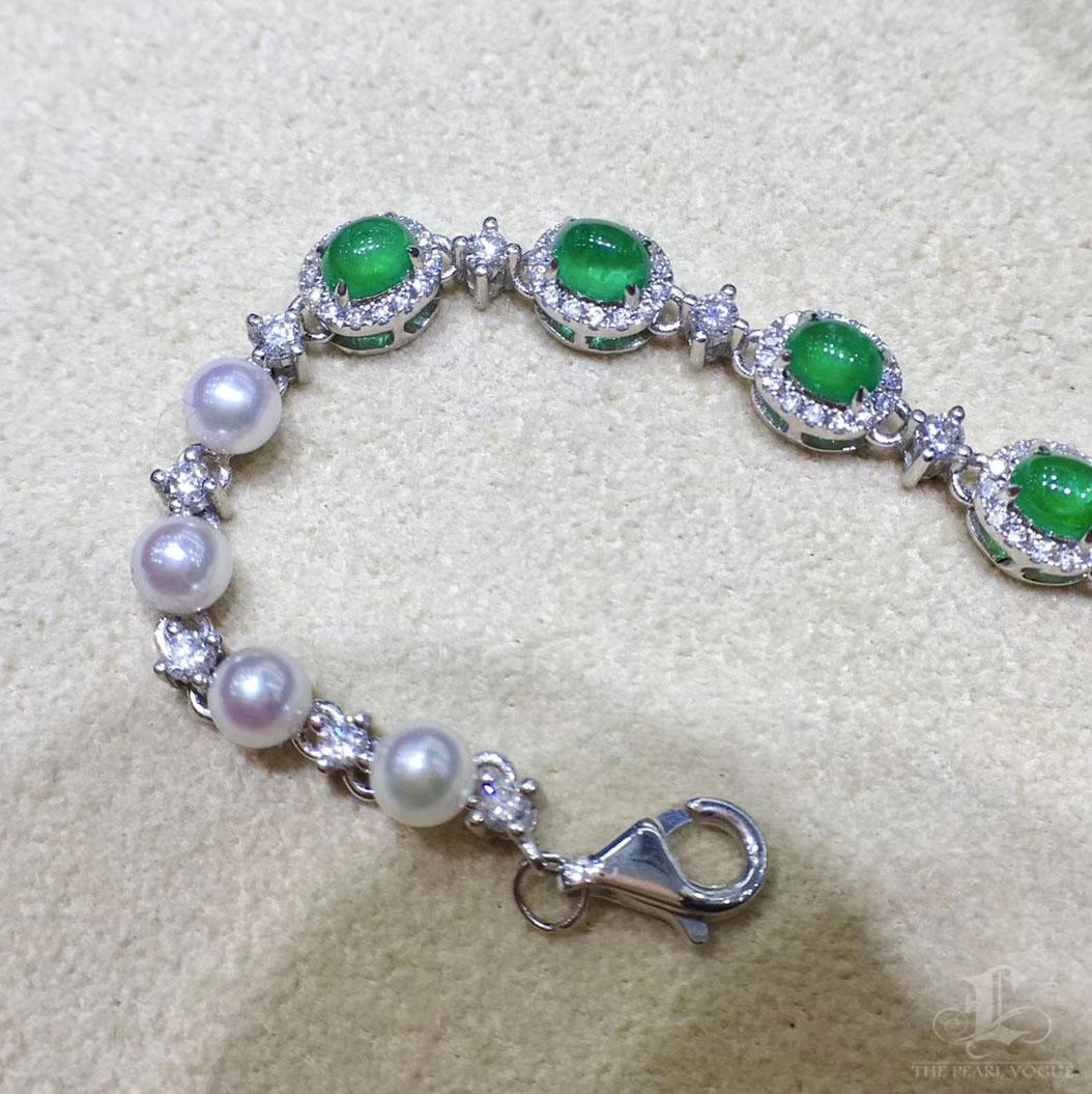 【Jādora】Verdant Garden Aurora Akoya Pearl & Emerald Bracelet For Sale 2