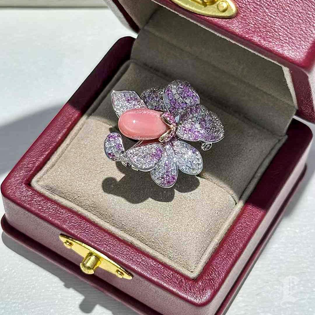 【Conchéa】Empress Orchid Convertible 3-Way Conch Pearl & Diamond Jewelry — 5.2ct For Sale 6