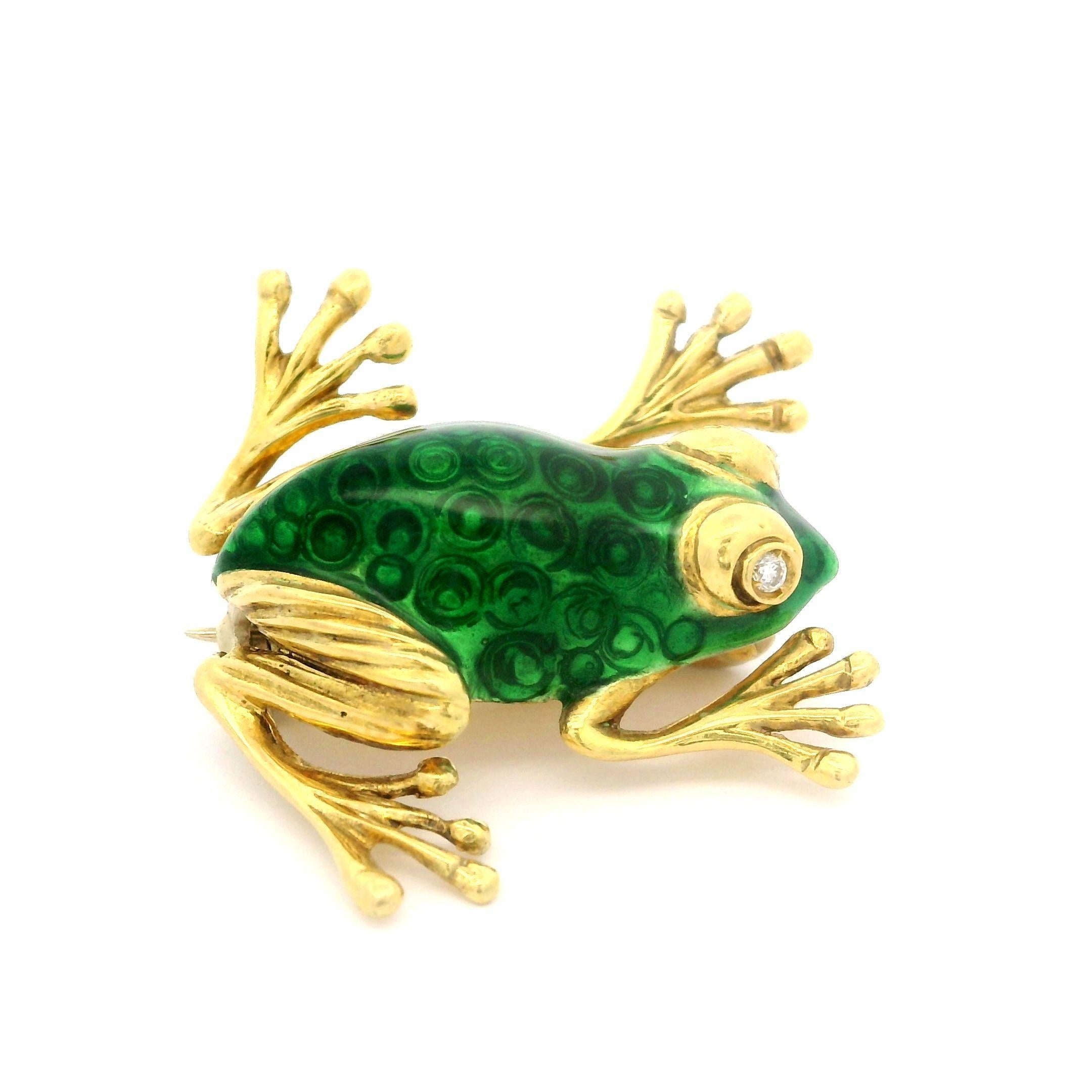 18k Gold Diamond Eyes Guilloche Green Enamel & Circle Work Frog Pin Brooch For Sale 4