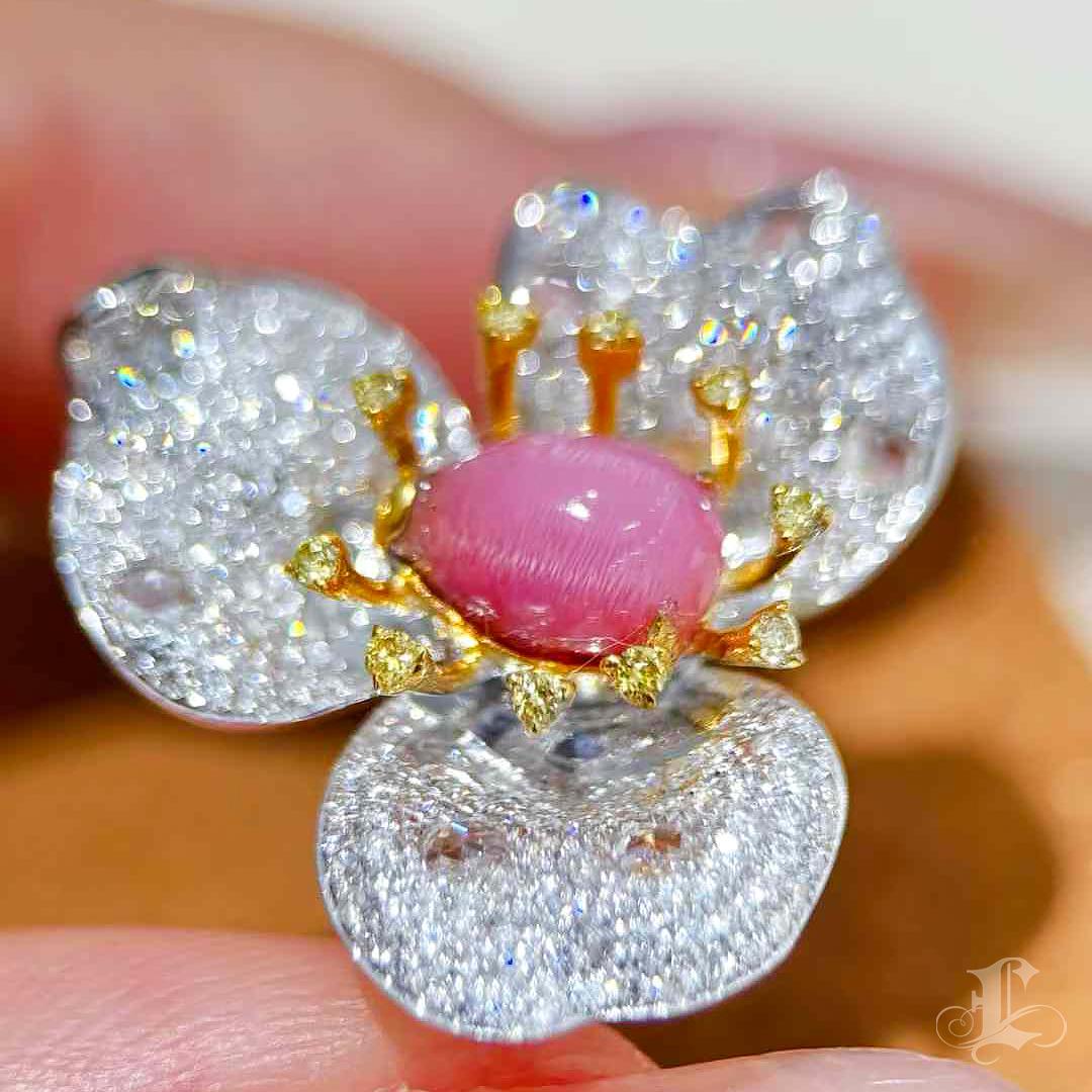 【Conchéa】Divine Orchid Convertible Conch Pearl Ring & Pendant — 1.3ct For Sale 3