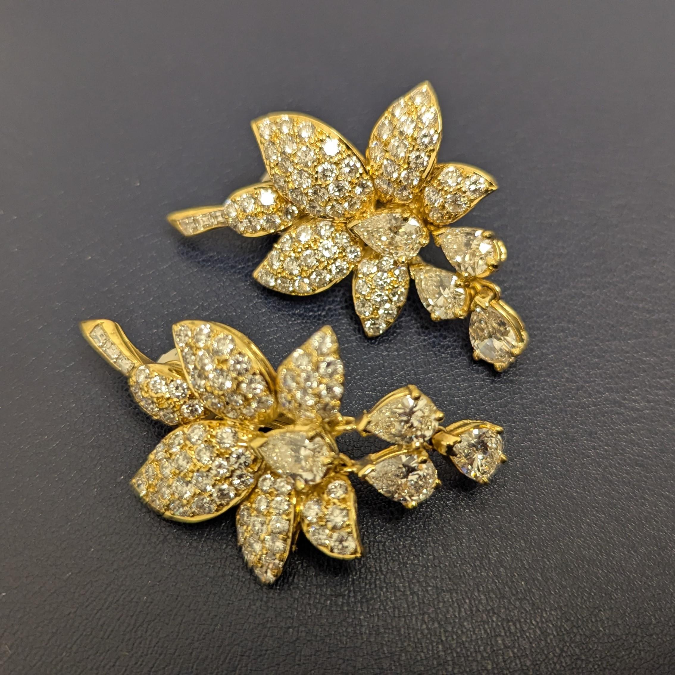 Pear Cut 18K Gold Diamond Flowerhead Earclips For Sale