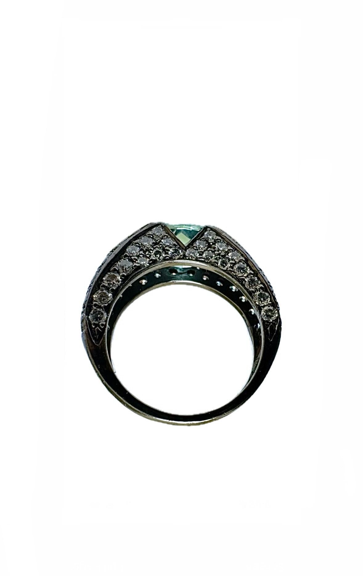 Taille ovale Bague de fiançailles en or 18 carats avec tourmaline Paraiba ovale de 4 carats certifiée GIA en vente