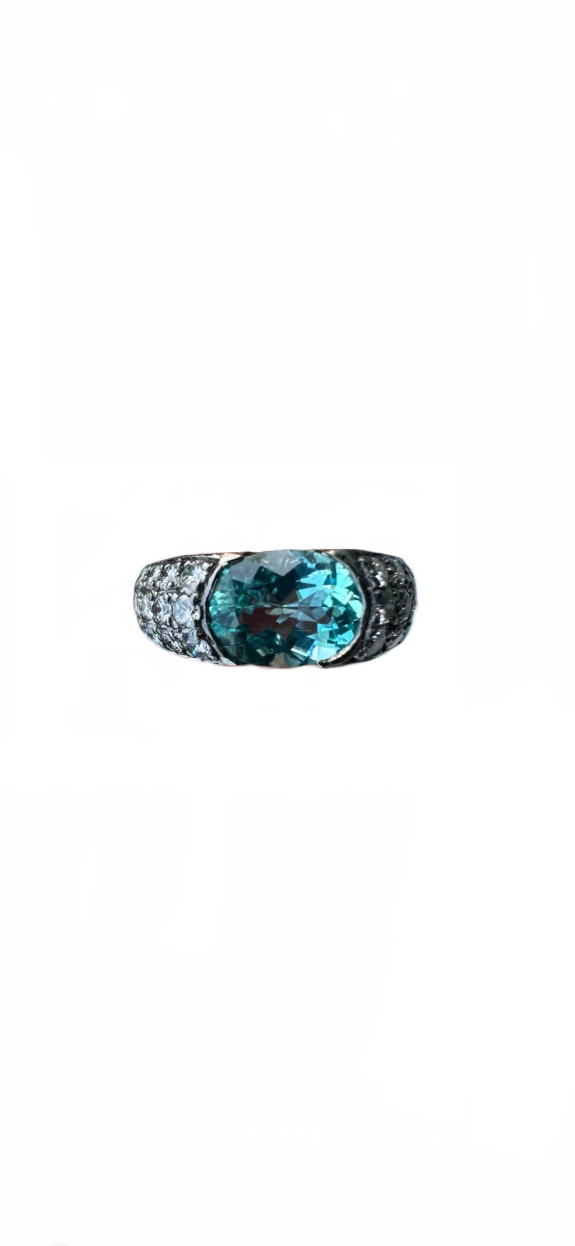 Bague de fiançailles en or 18 carats avec tourmaline Paraiba ovale de 4 carats certifiée GIA Pour femmes en vente