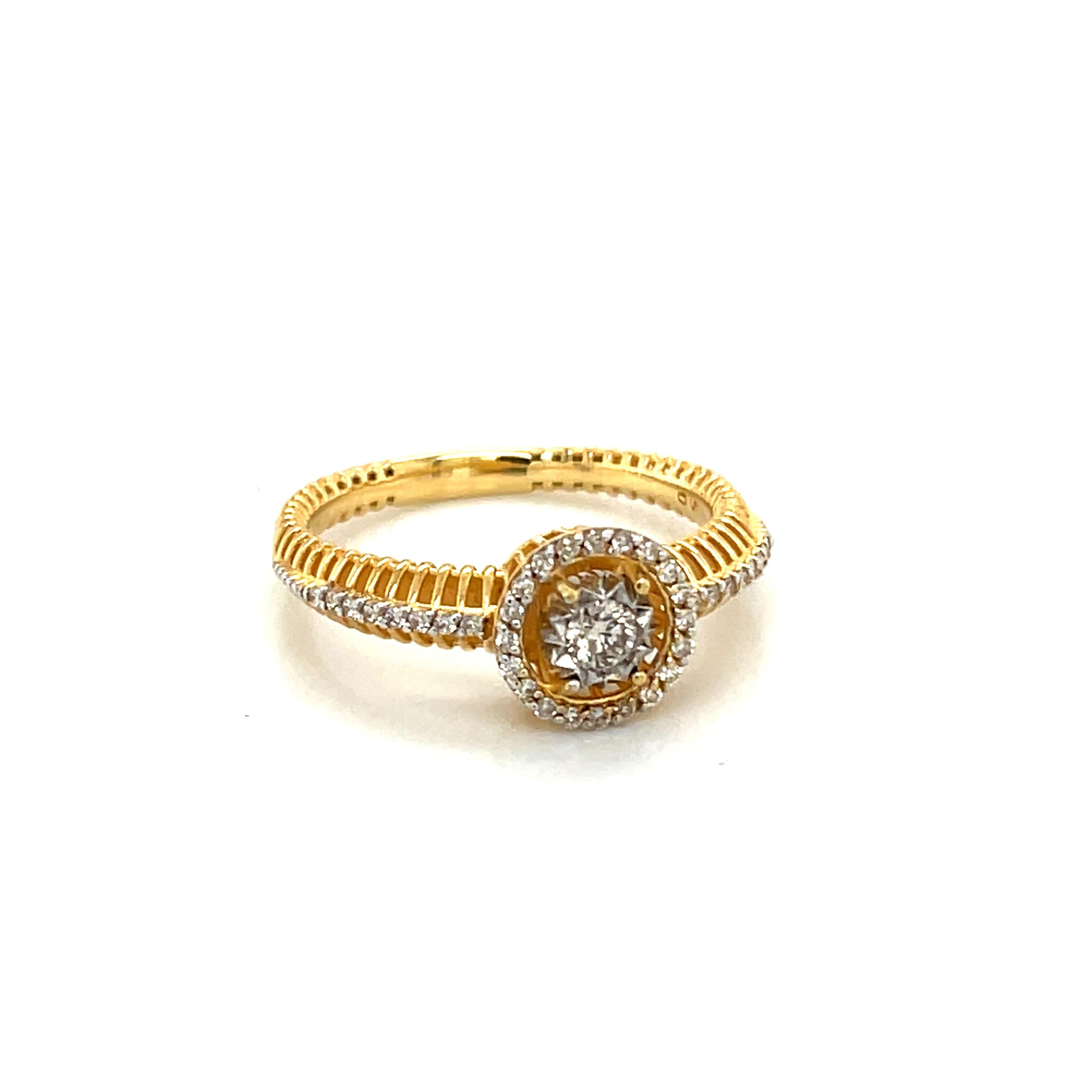 Contemporaneo Anello con diamante aureolato in oro 18K in vendita