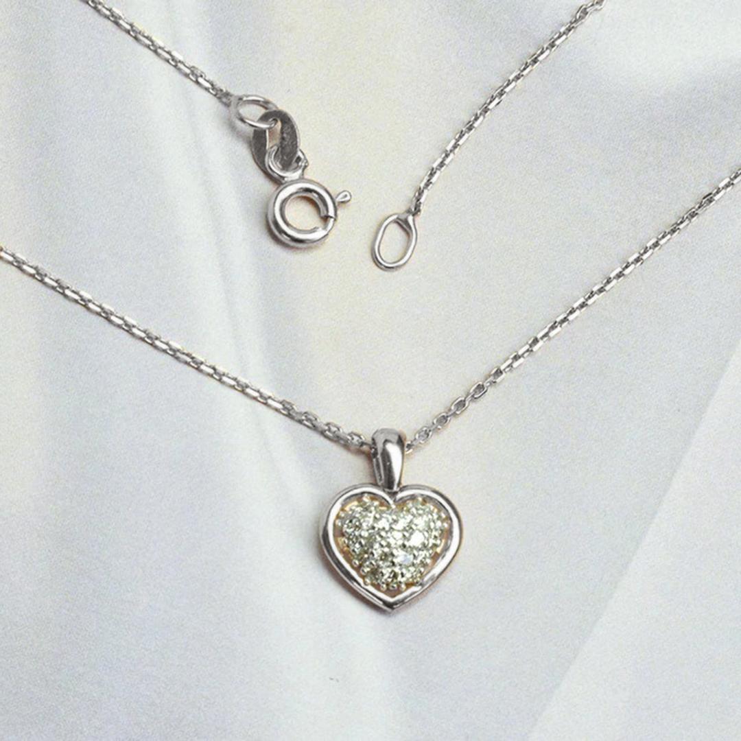 Round Cut 18k Gold Diamond Heart Necklace Valentine Jewelry For Sale