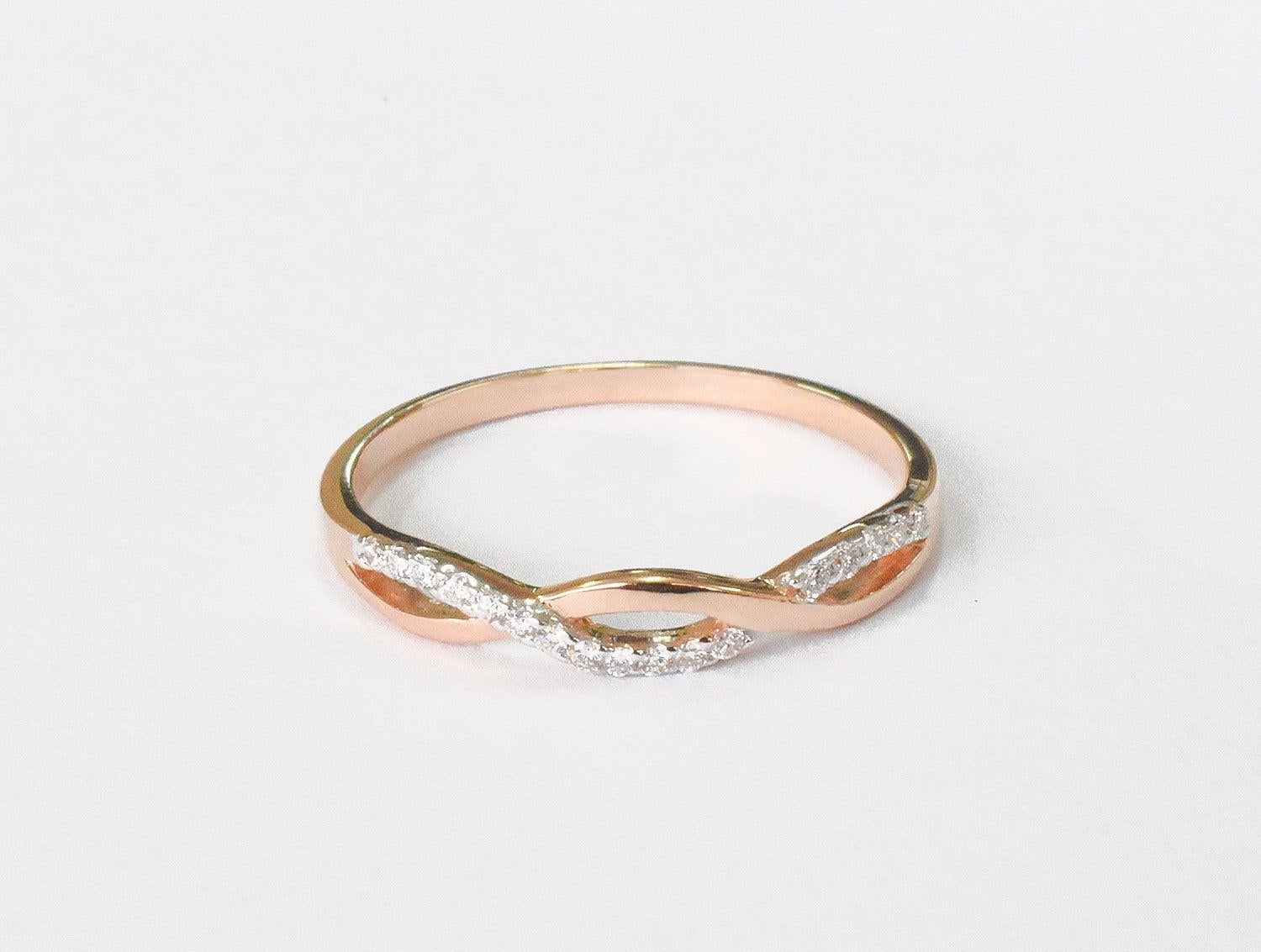 For Sale:  18k Gold Diamond Infinity Band Wedding Ring 2