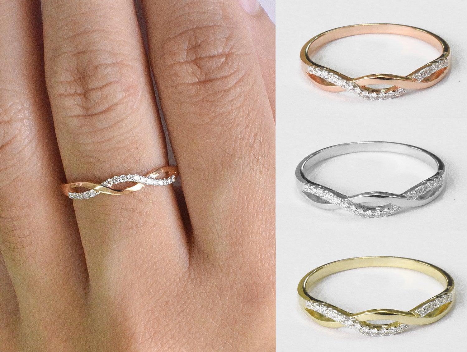 For Sale:  18k Gold Diamond Infinity Band Wedding Ring 5