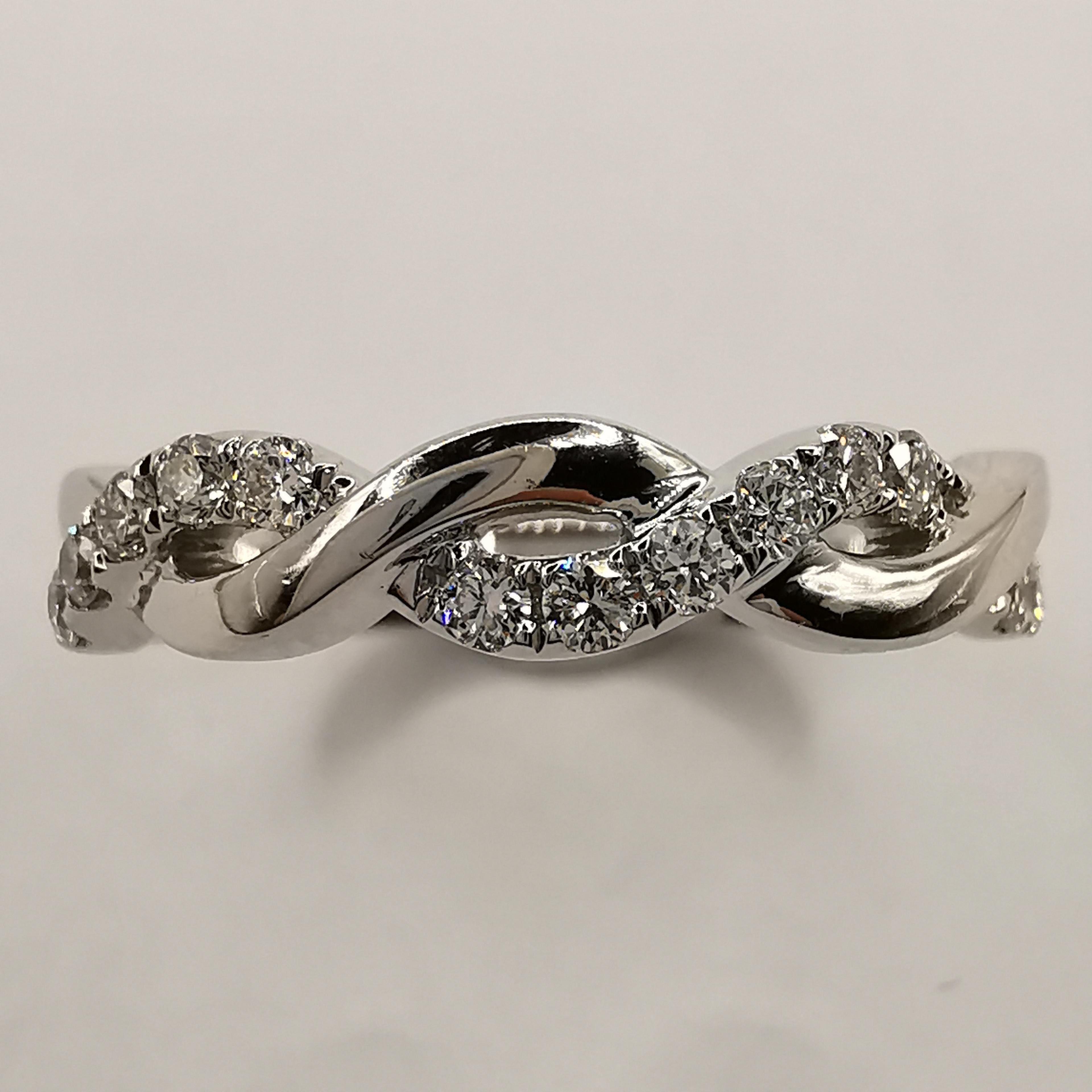 For Sale:  18K White Gold Diamond Interlaced Pavé Infinity Band Wedding Ring 5