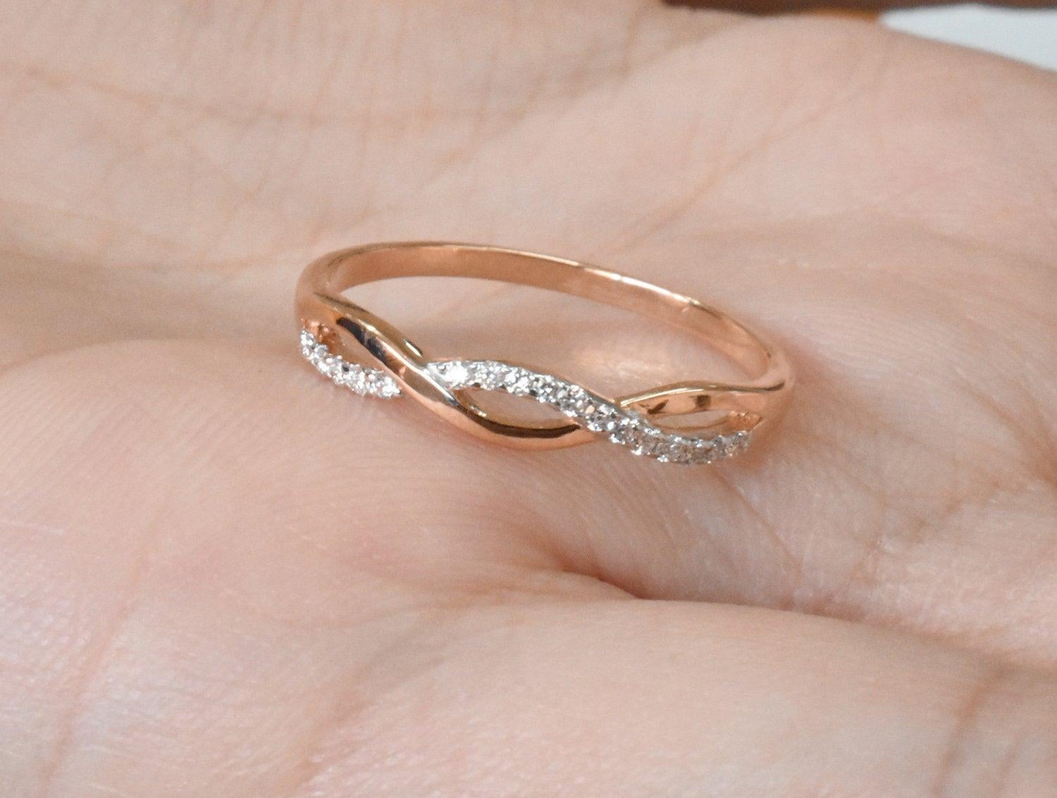 For Sale:  18k Gold Diamond Infinity Band Wedding Ring 8