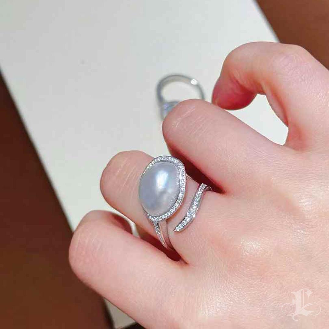 18k Gold Diamond KESHI Aurora 10x14.5mm South Sea Pearl Ring 1