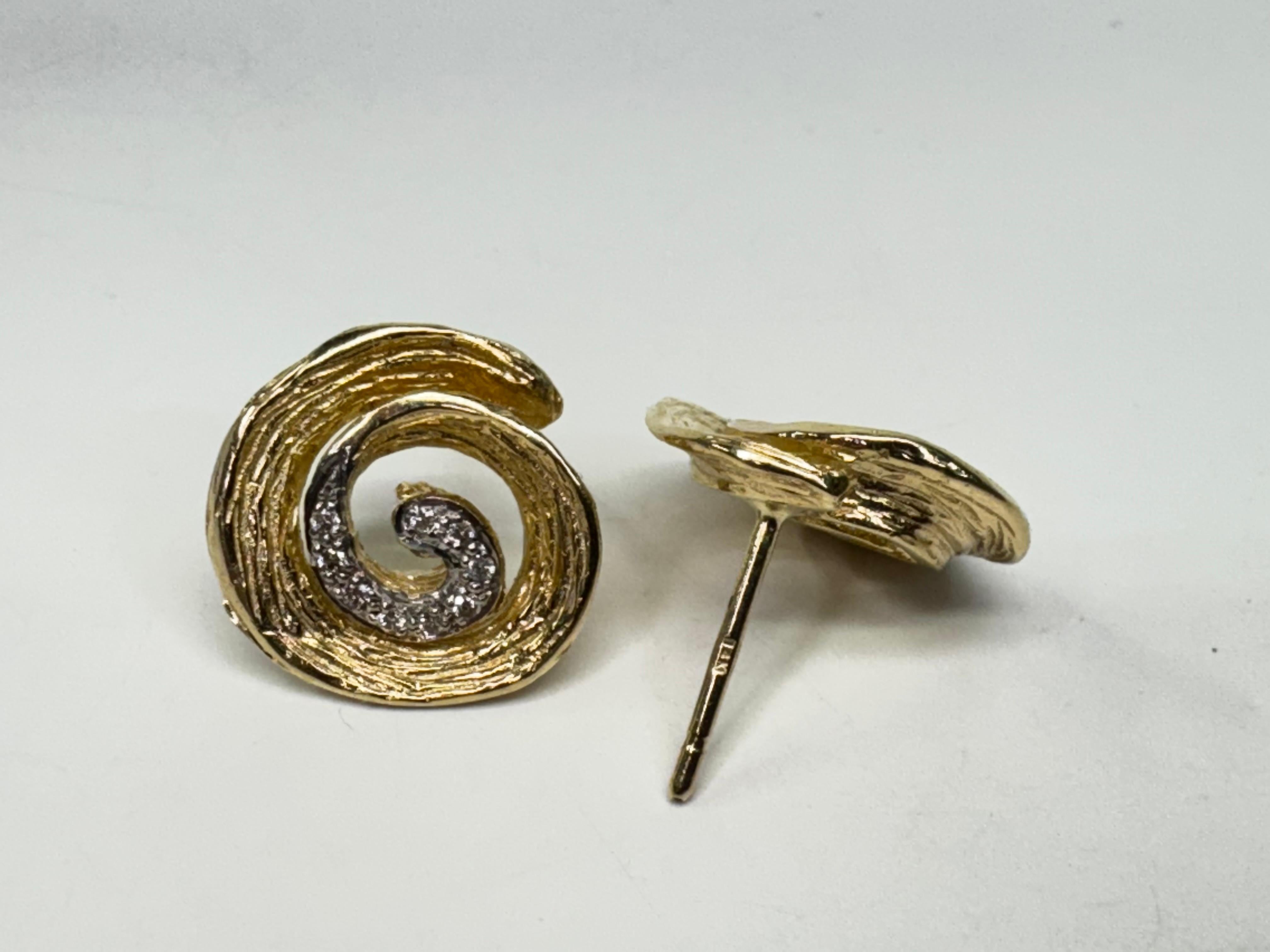 Women's or Men's 18k Gold Diamond Redgillite Studs Earrings For Sale