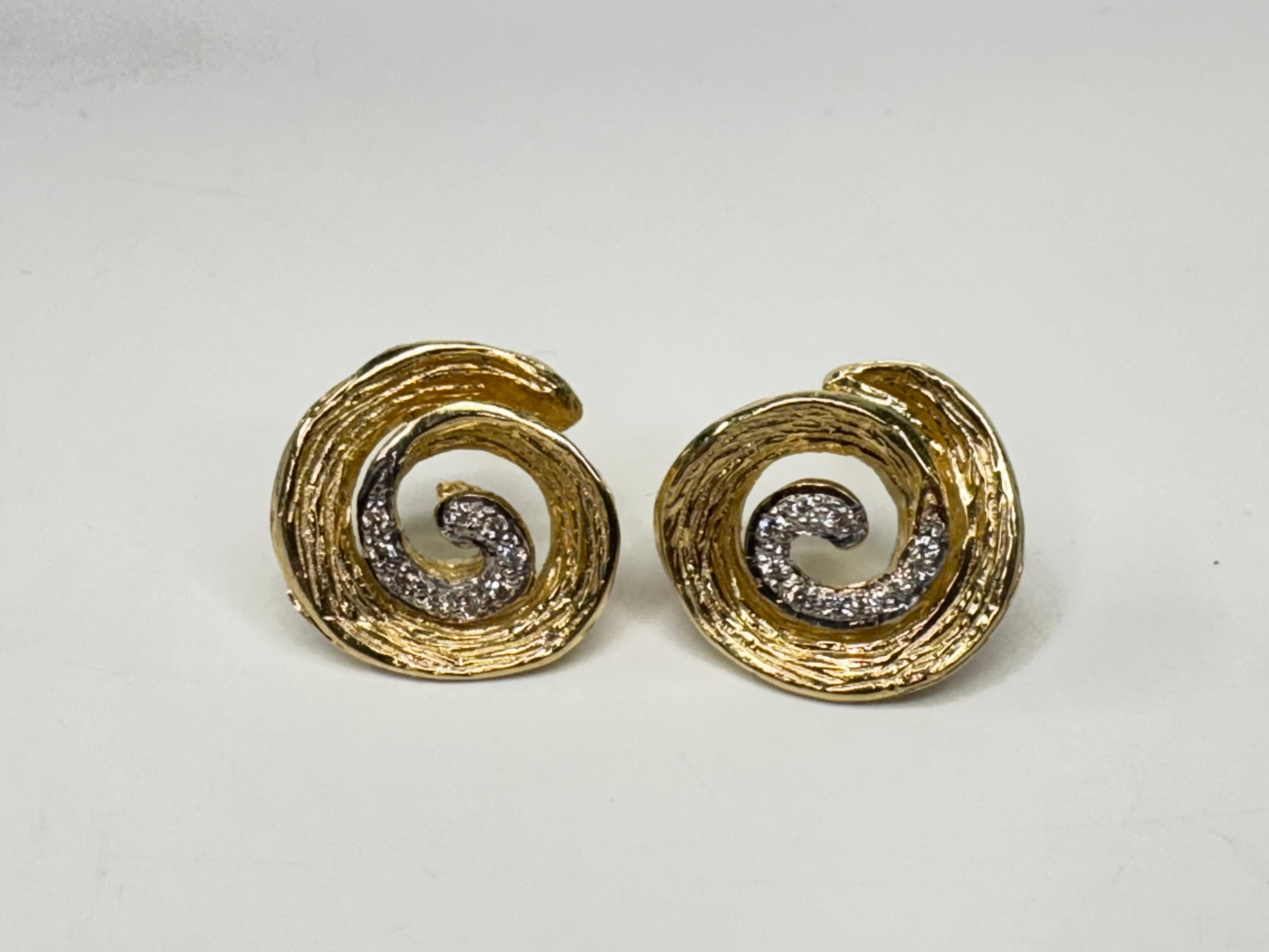18k Gold Diamond Redgillite Studs Earrings For Sale 3