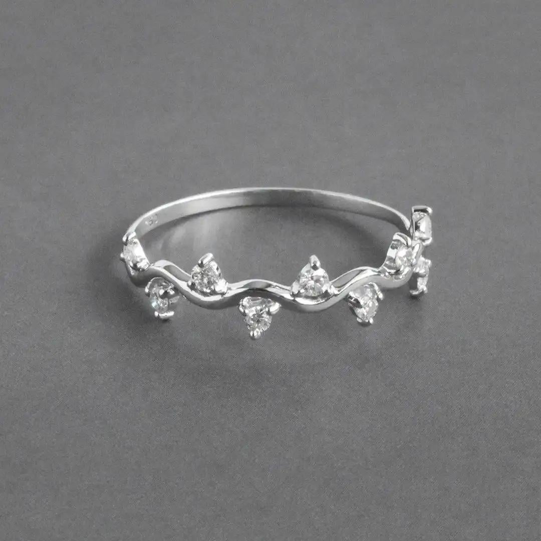 For Sale:  18k Gold Diamond Ring Cluster Diamond Ring Half Eternity Gift Ring 5