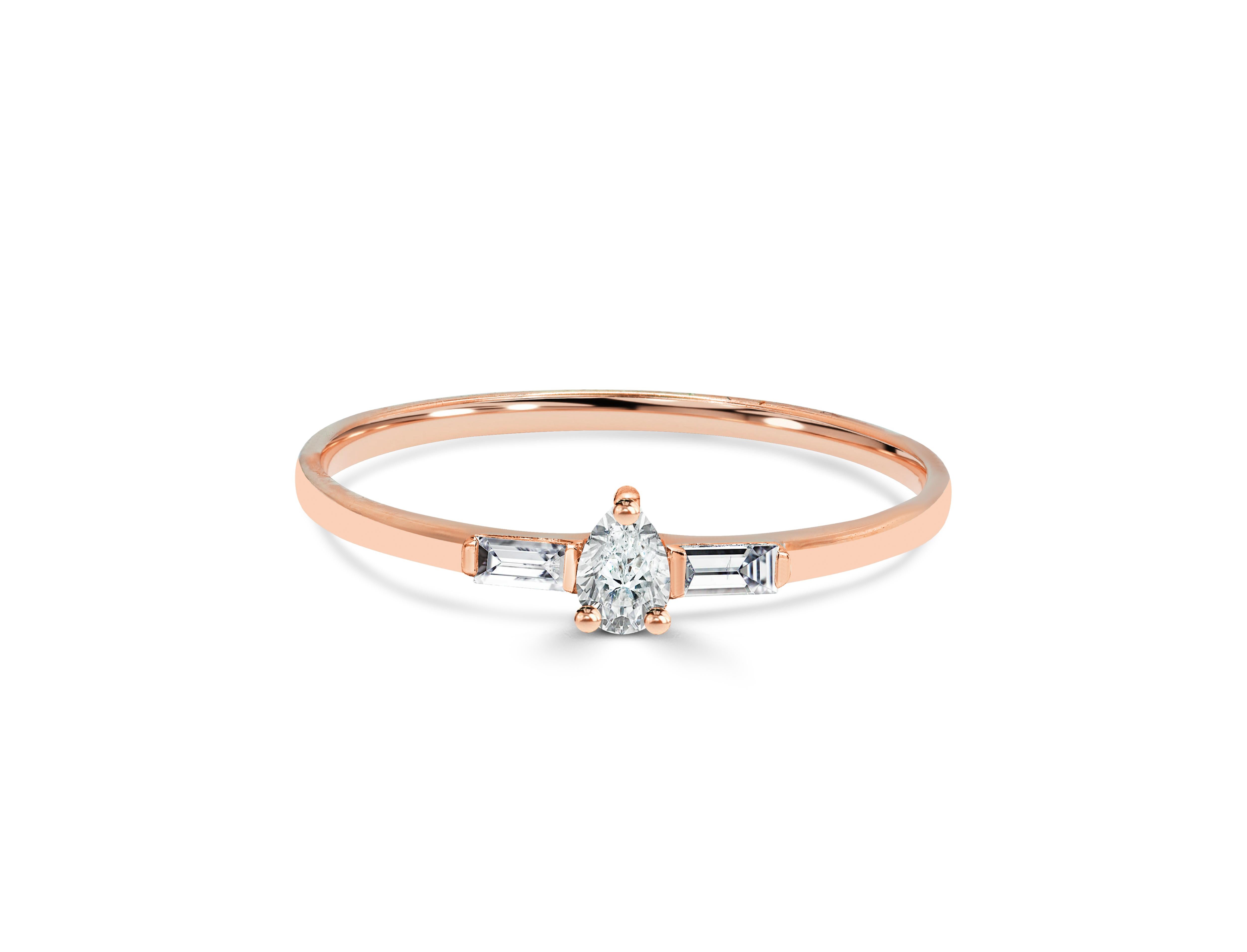 For Sale:  18k Gold Diamond Ring Pear Cut Diamond Ring Baguette Diamond Ring 2