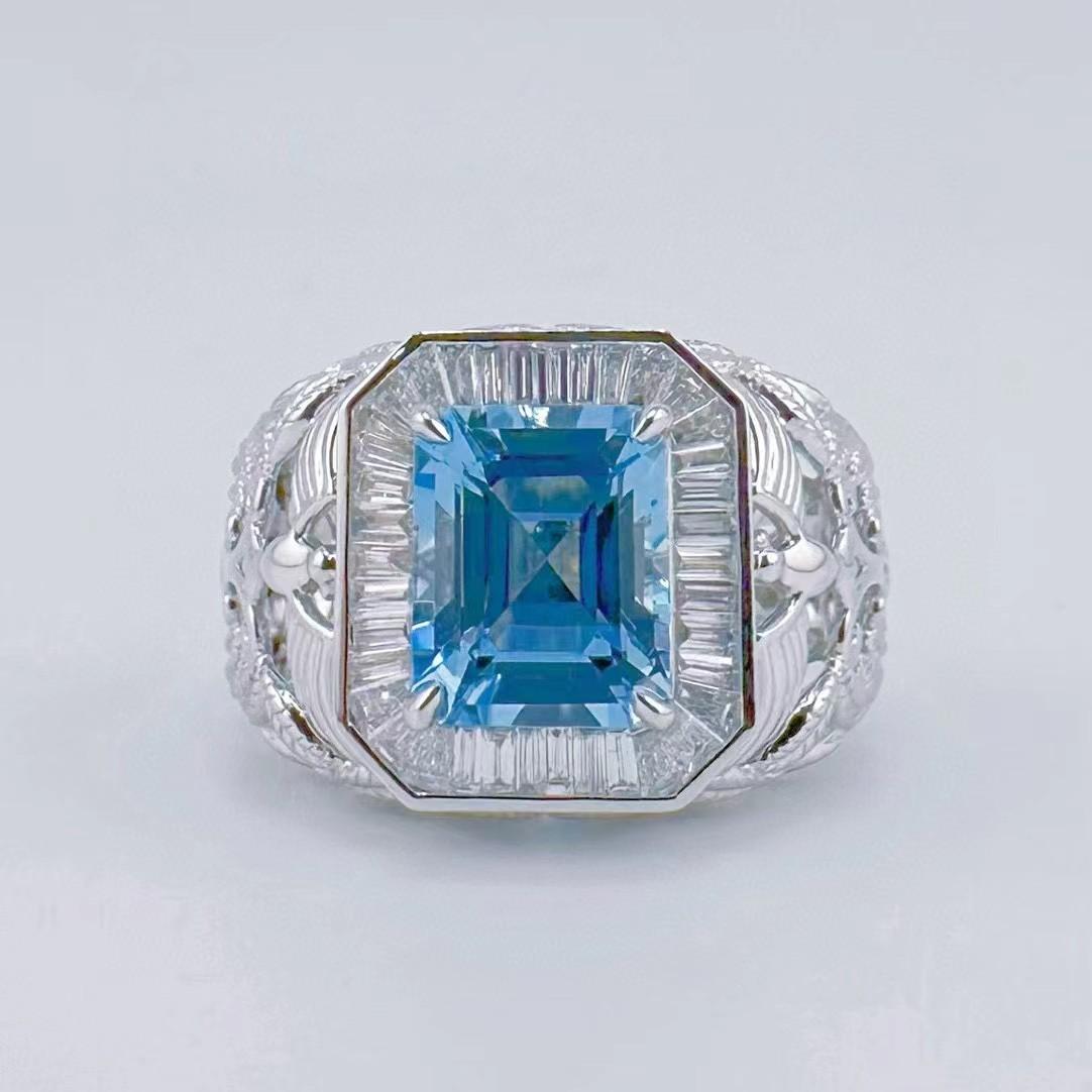 Anillo de diamantes de oro de 18 quilates con aguamarina Super Santa María certificada por el Gremio de 3,20 quilates en Nuevo estado para la venta en Kowloon, HK