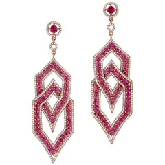 Boucles d'oreilles en or 18 carats avec diamants, rubis et saphirs rouges, poids total des pierres 8,68 carats