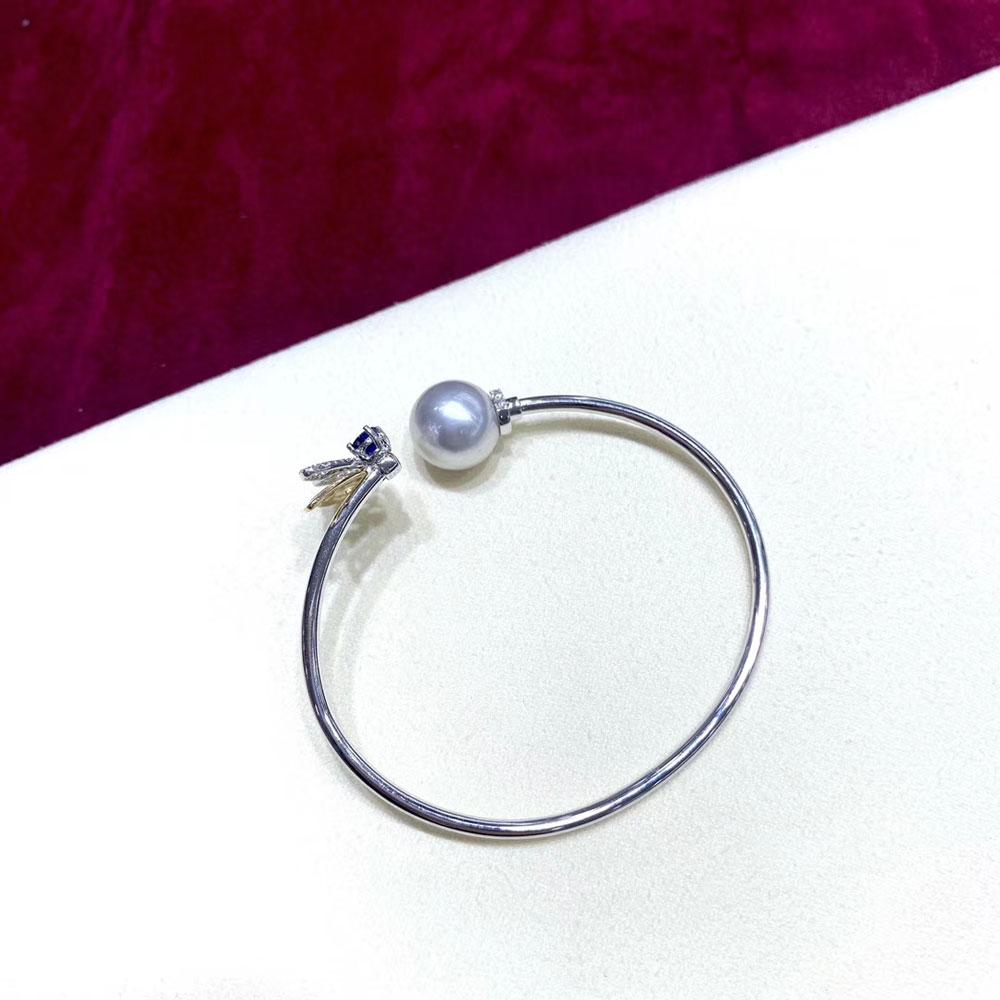 【Vine Symphony】Butterfly Whim South Sea Pearl & Sapphire Diamond Open Bangle For Sale 4