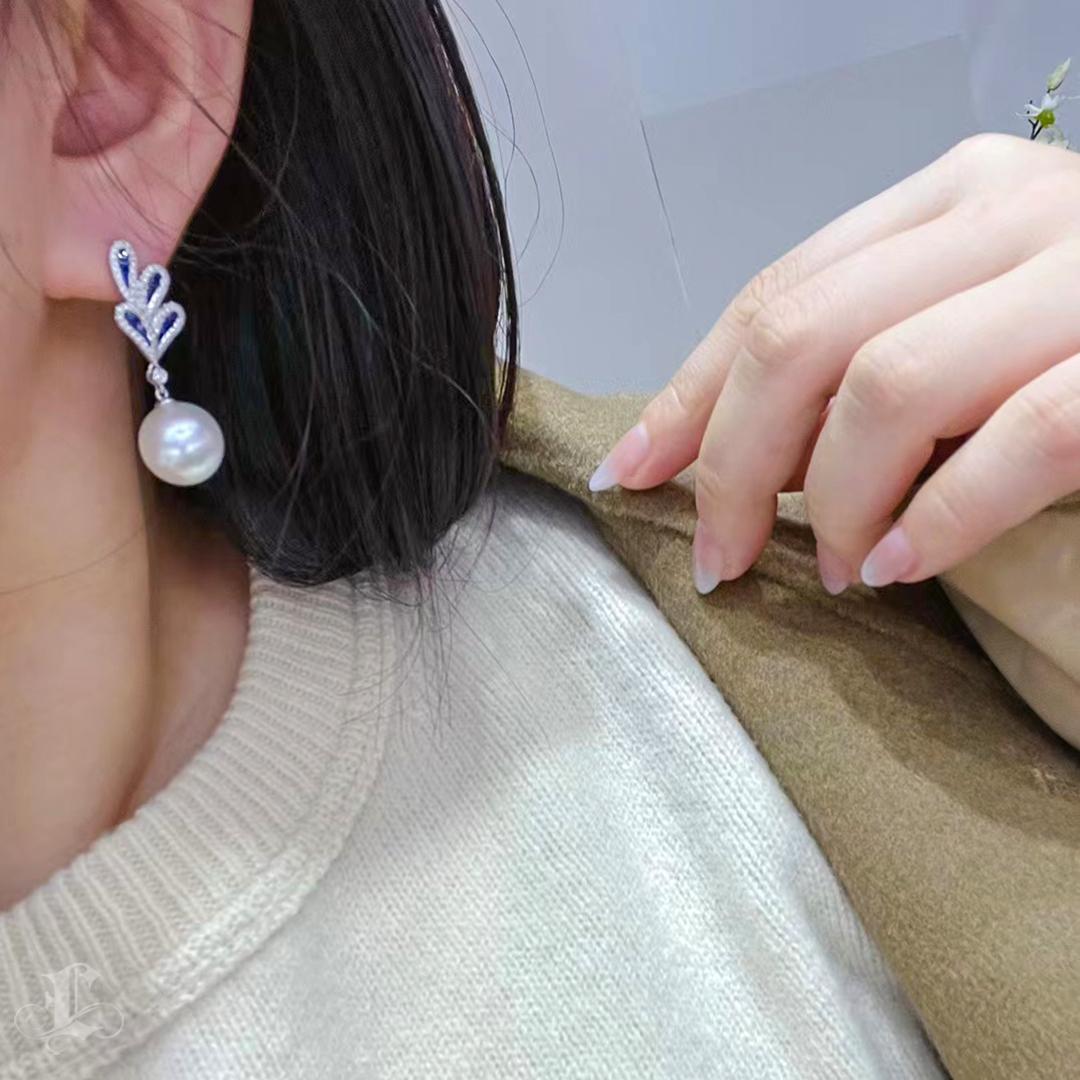 Uncut 【Vine Symphony】Celestial Plumage South Sea Pearl Sapphire Diamond Earrings For Sale
