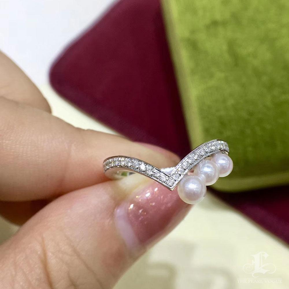 【Lustre Arc】Ocean Regalia Triple Band Ring Set with Sapphire & Baby Akoya Pearls en vente 1