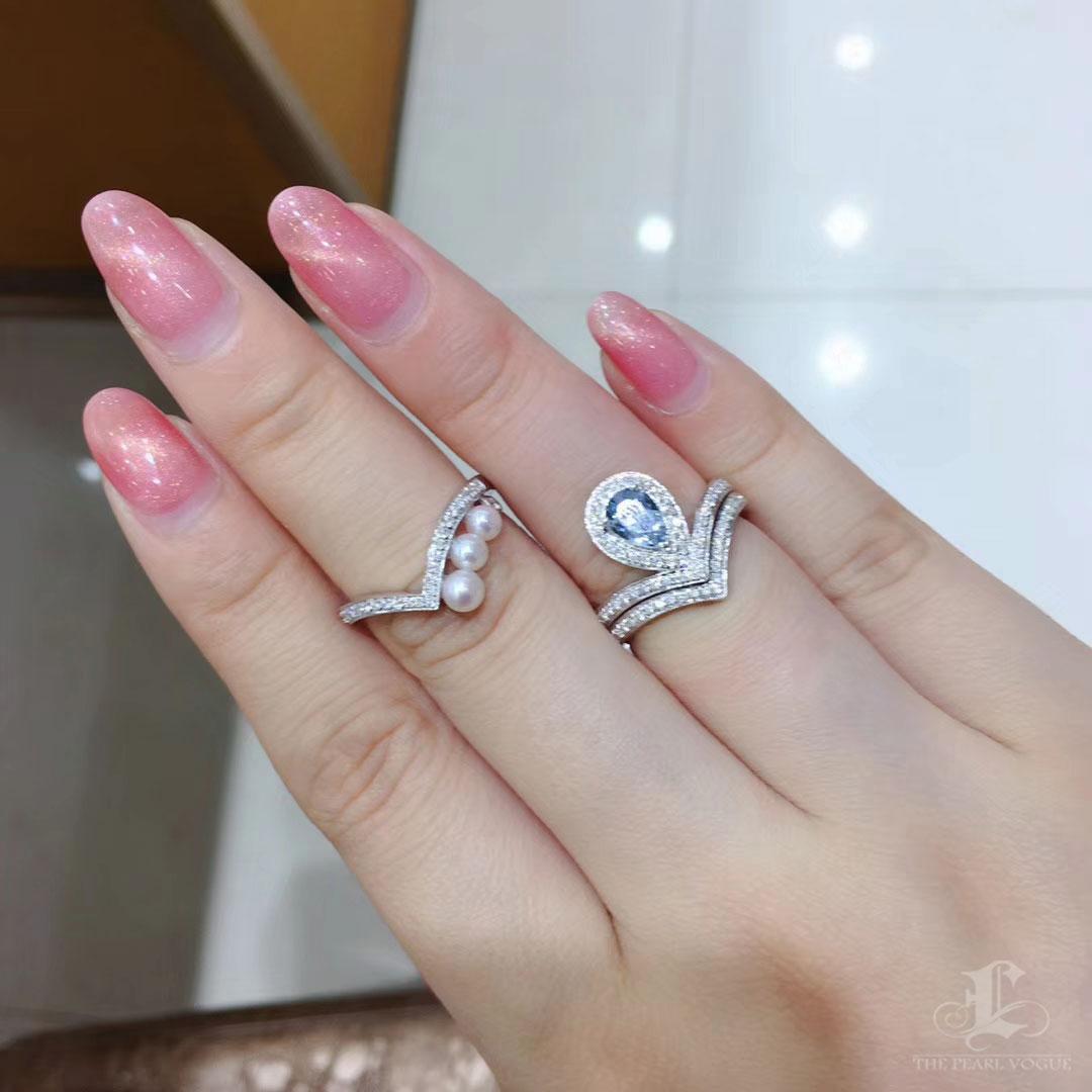 【Lustre Arc】Ocean Regalia Triple Band Ring Set with Sapphire & Baby Akoya Pearls en vente 5