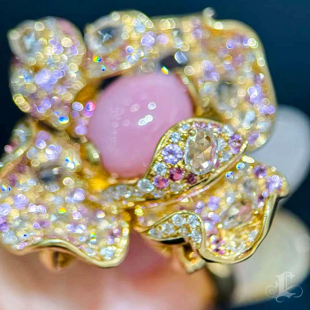 【Conchéa】Flaming Bloom Joyería de 3 conchas y zafiros - 3.6ct Sin cortar en venta