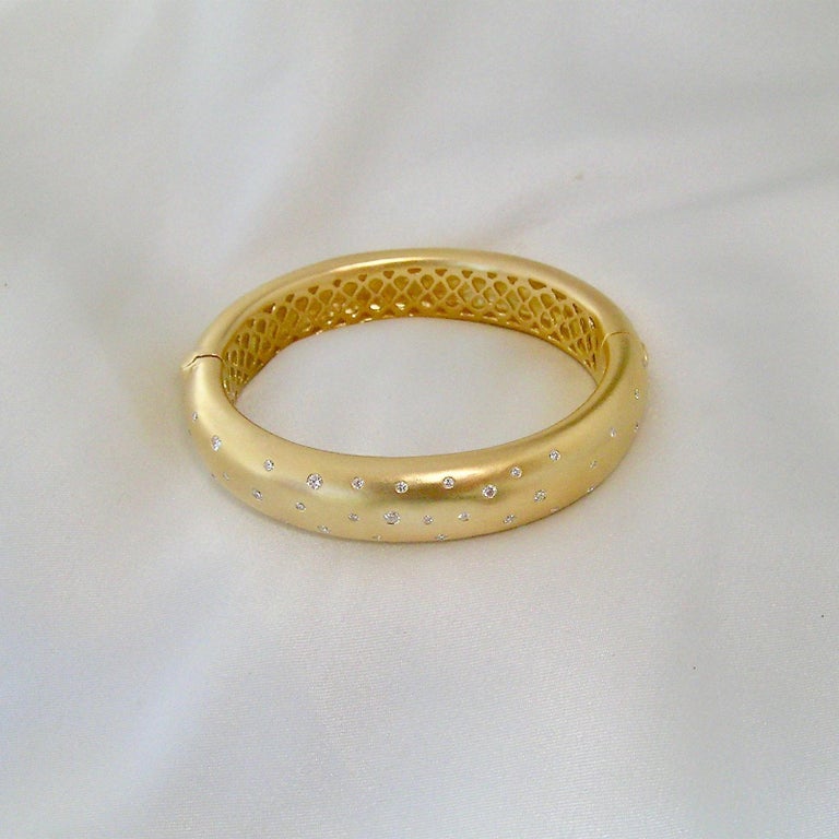 18 Karat Gold and Diamond Sky Bracelet For Sale at 1stDibs