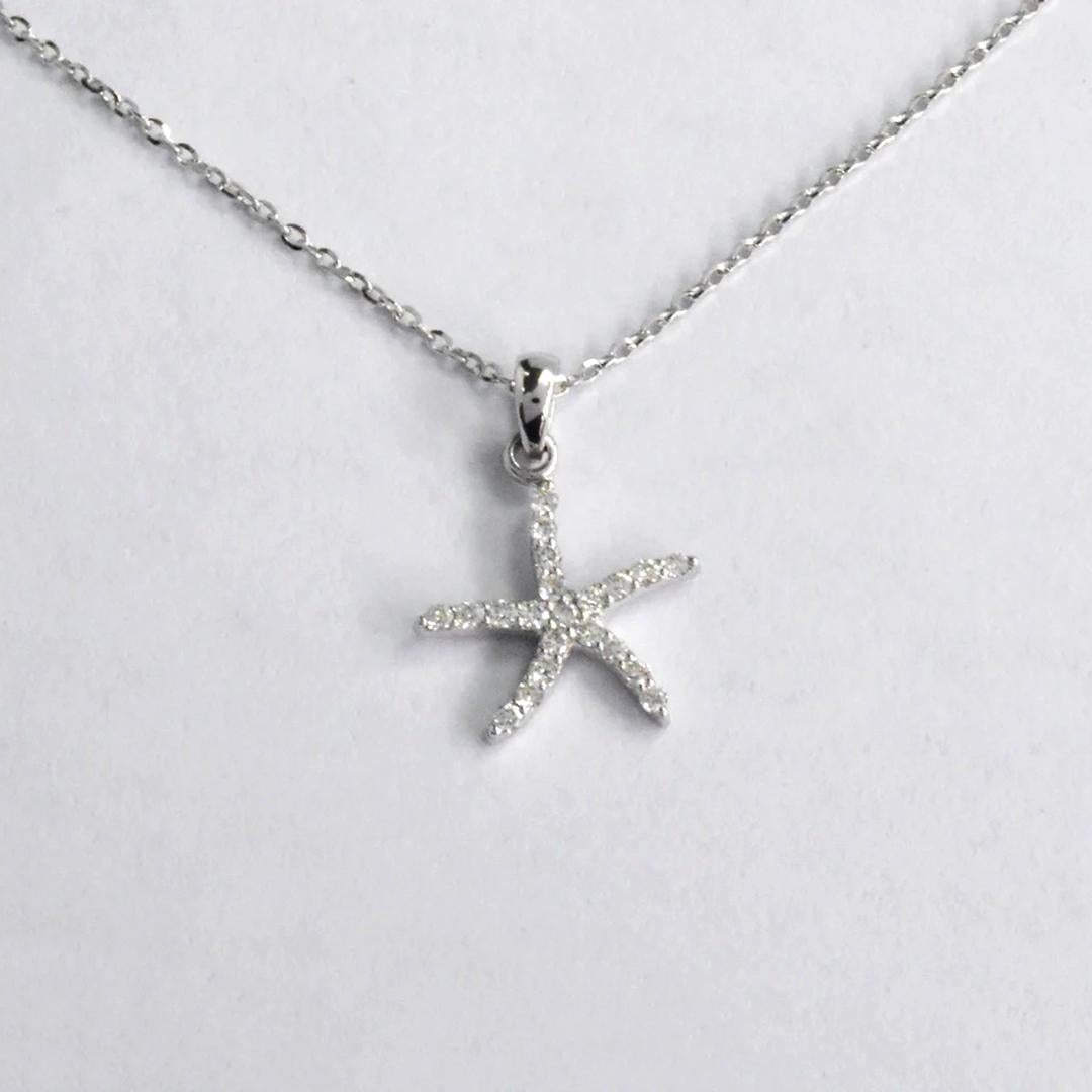 18k Gold Diamond Starfish Necklace Nautical Starfish Charm Pendant In New Condition For Sale In Bangkok, TH