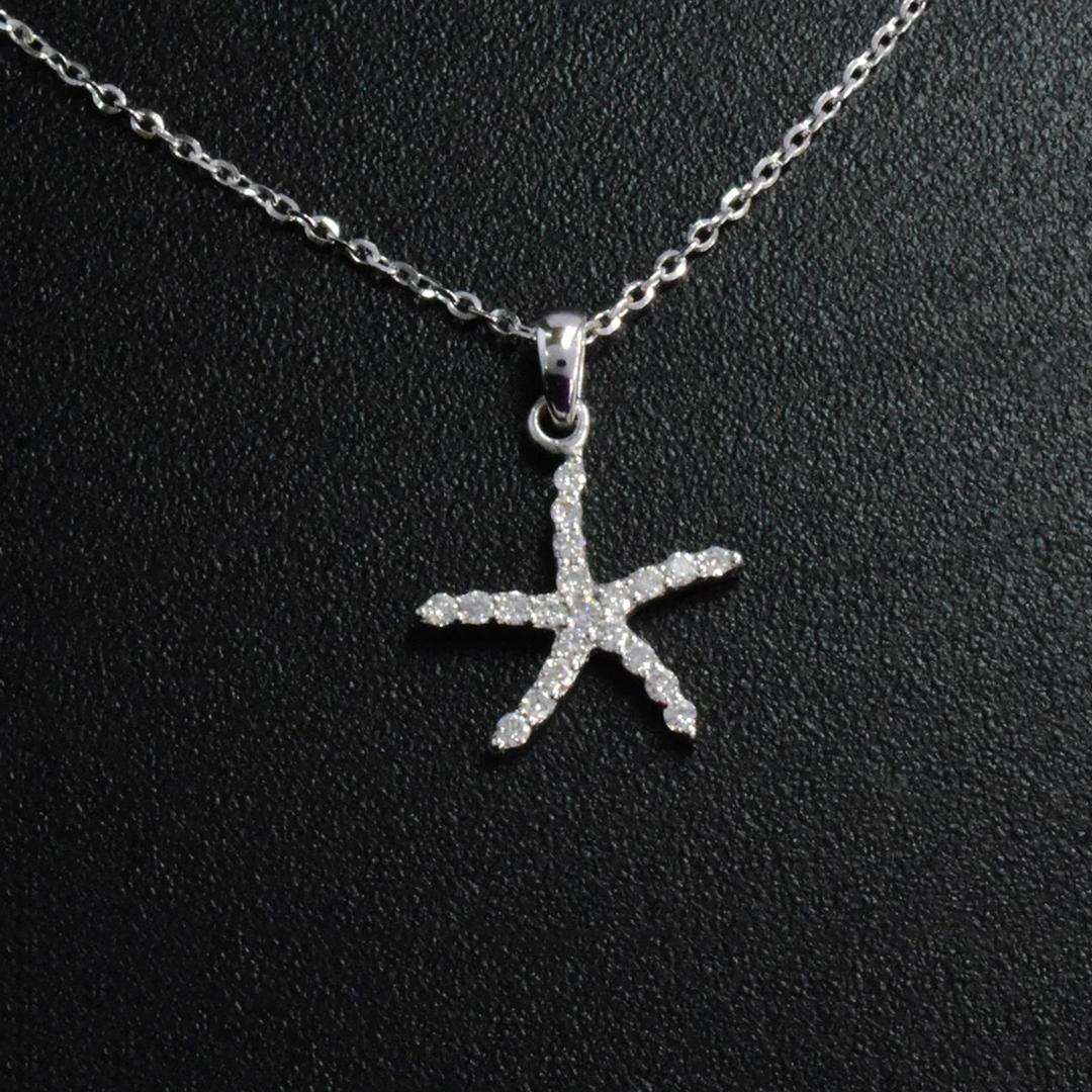 Women's or Men's 18k Gold Diamond Starfish Necklace Nautical Starfish Charm Pendant For Sale