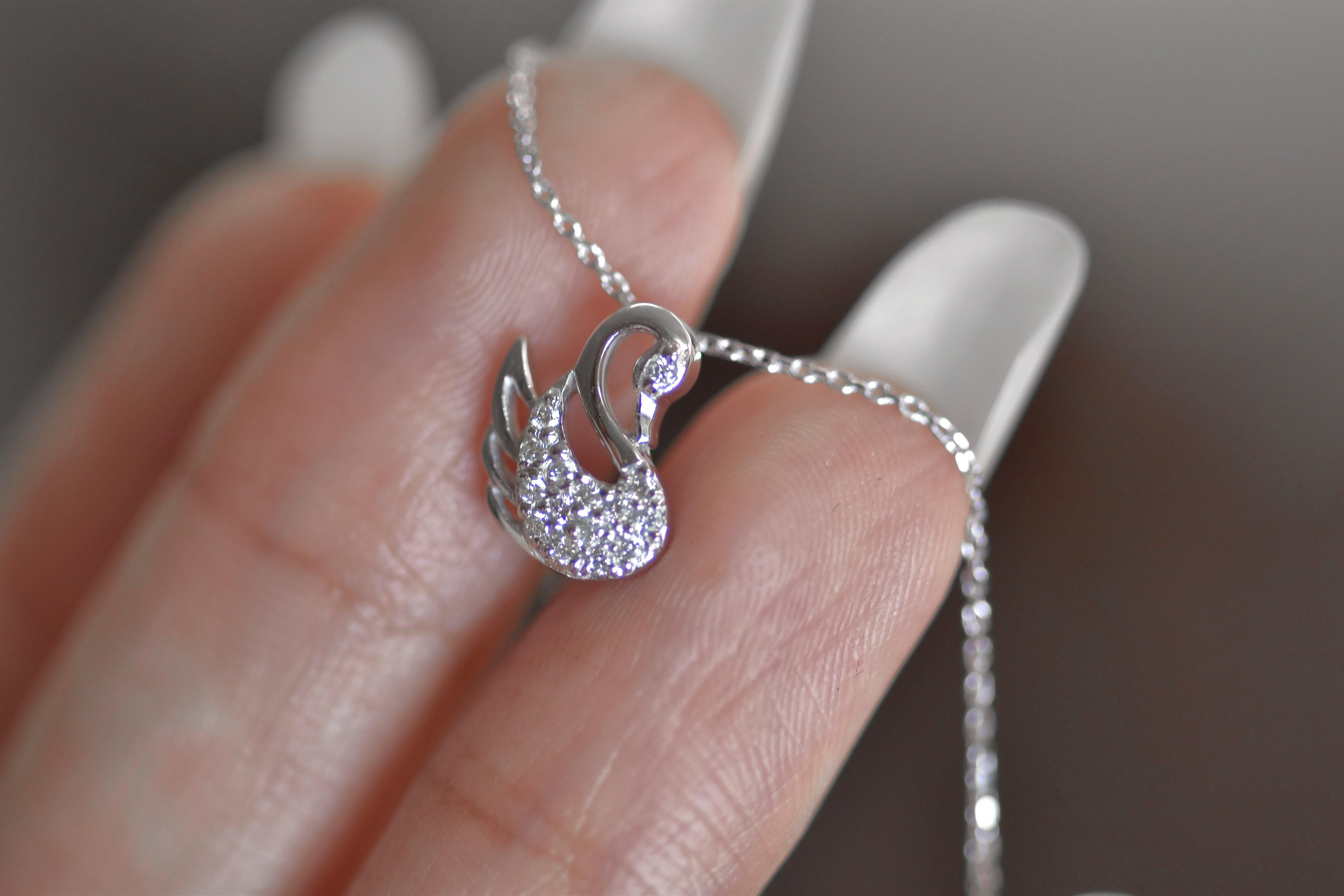 Modern 18k Gold Diamond Swan Necklace Lucky Swan Minimal Diamond Necklace For Sale