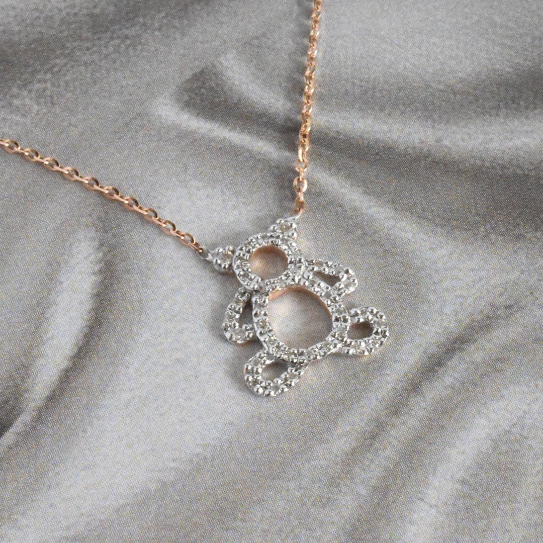 18 Karat Gold Diamant Teddybär-Charm-Halskette im Zustand „Neu“ im Angebot in Bangkok, TH