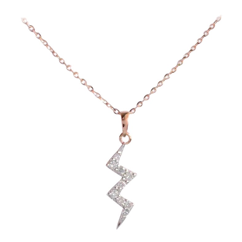 Collar Rayo de Diamantes de Oro Macizo de 18k disponible en tres colores, Oro Rosa / Oro Blanco / Oro Amarillo.

Cada diamante es seleccionado a mano por mí para garantizar su calidad y engastado por un maestro engastador en nuestro taller. Colgante