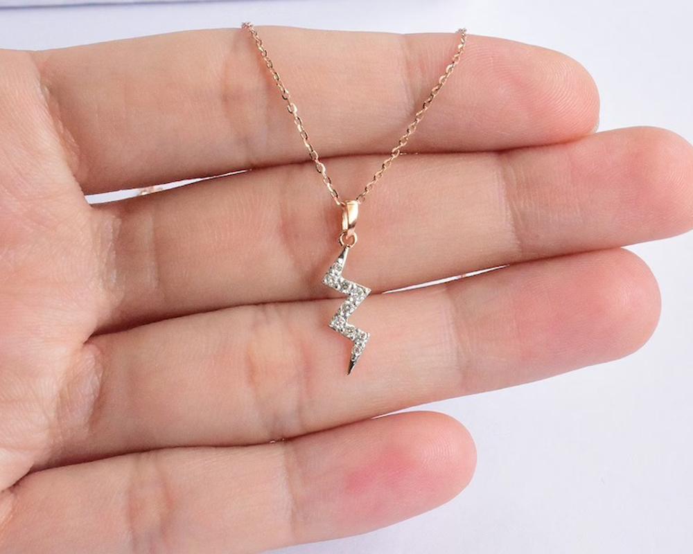 Women's or Men's 18k Gold Diamond Thunderbolt Necklace Diamond Lightening Tiny Bolt Necklace For Sale