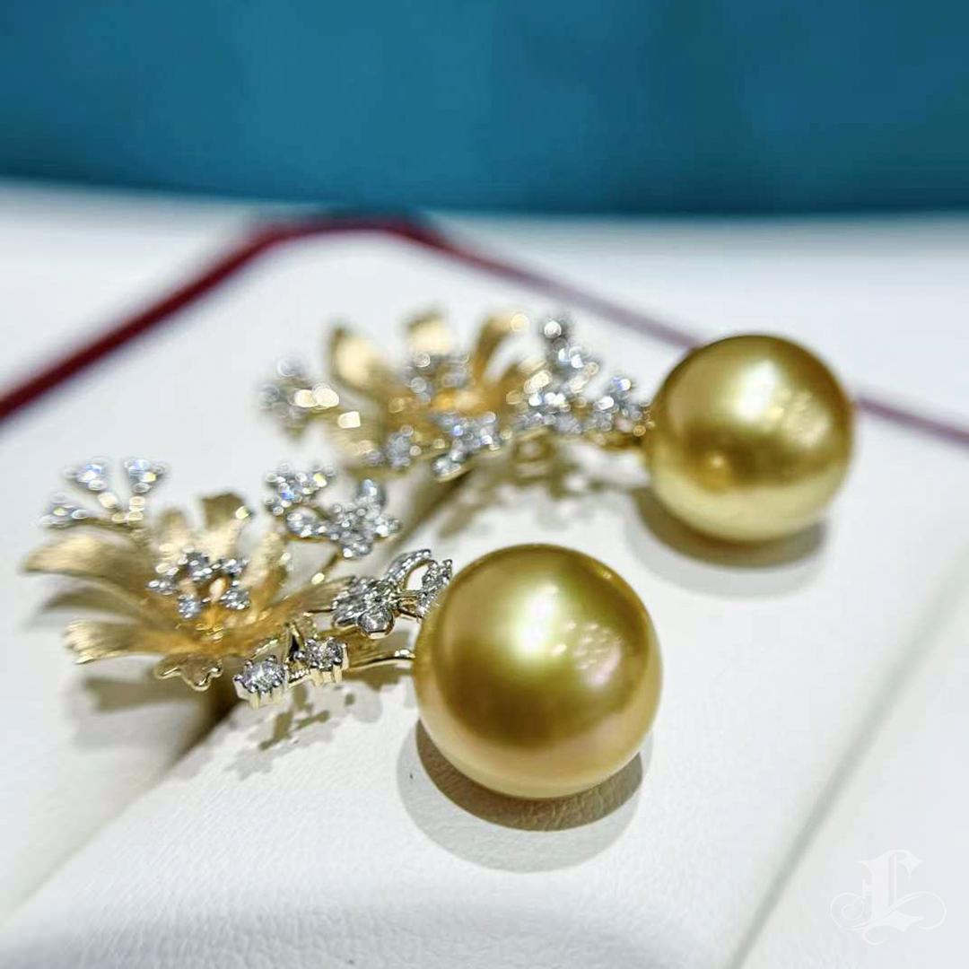 【Vine Symphony】Golden Bloom South Sea Pearl Diamond Convertible Earrings For Sale 2