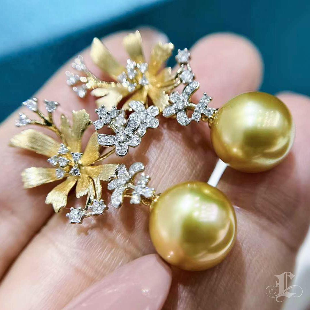 【Vine Symphony】Golden Bloom South Sea Pearl Diamond Convertible Earrings For Sale 3