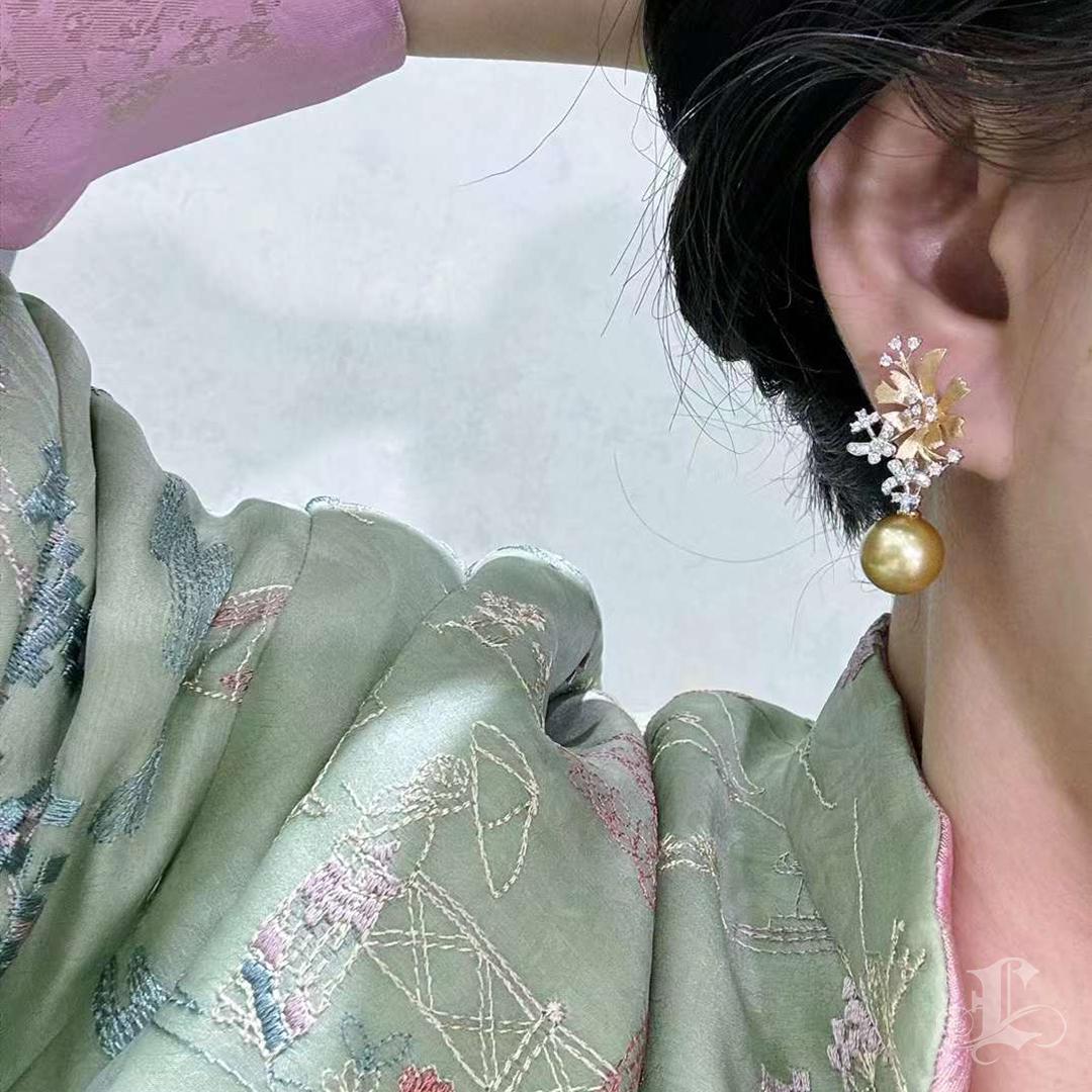 【Vine Symphony】Golden Bloom South Sea Pearl Diamond Convertible Earrings For Sale 5