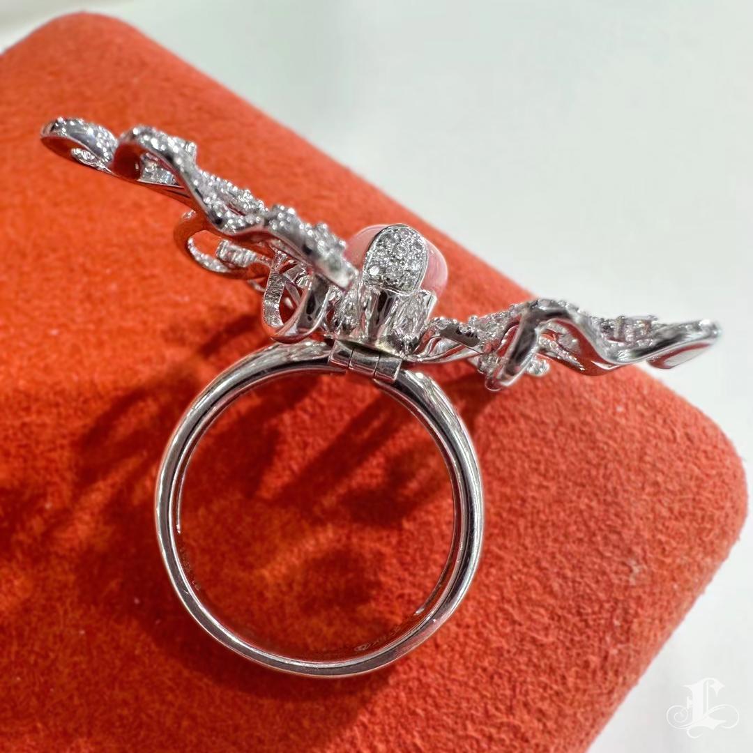 【Conchéa】Enchanted Bow Convertible 3-Way Conch Perlen Jewell - 2.3ct im Angebot 3