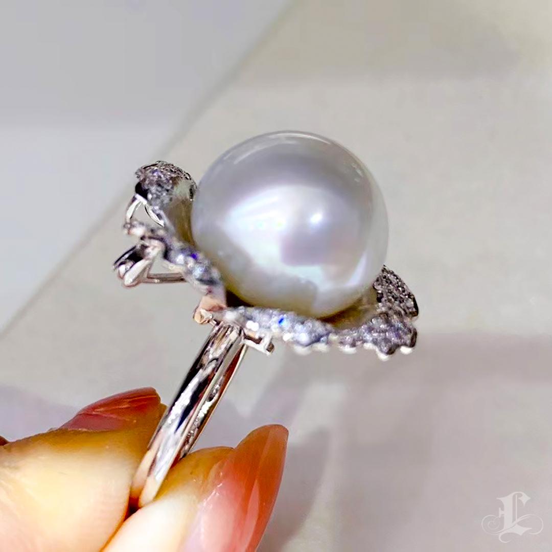 Women's 【Vine Symphony】Convertible Blossom South Sea Pearl Diamond Statement Jewelry For Sale