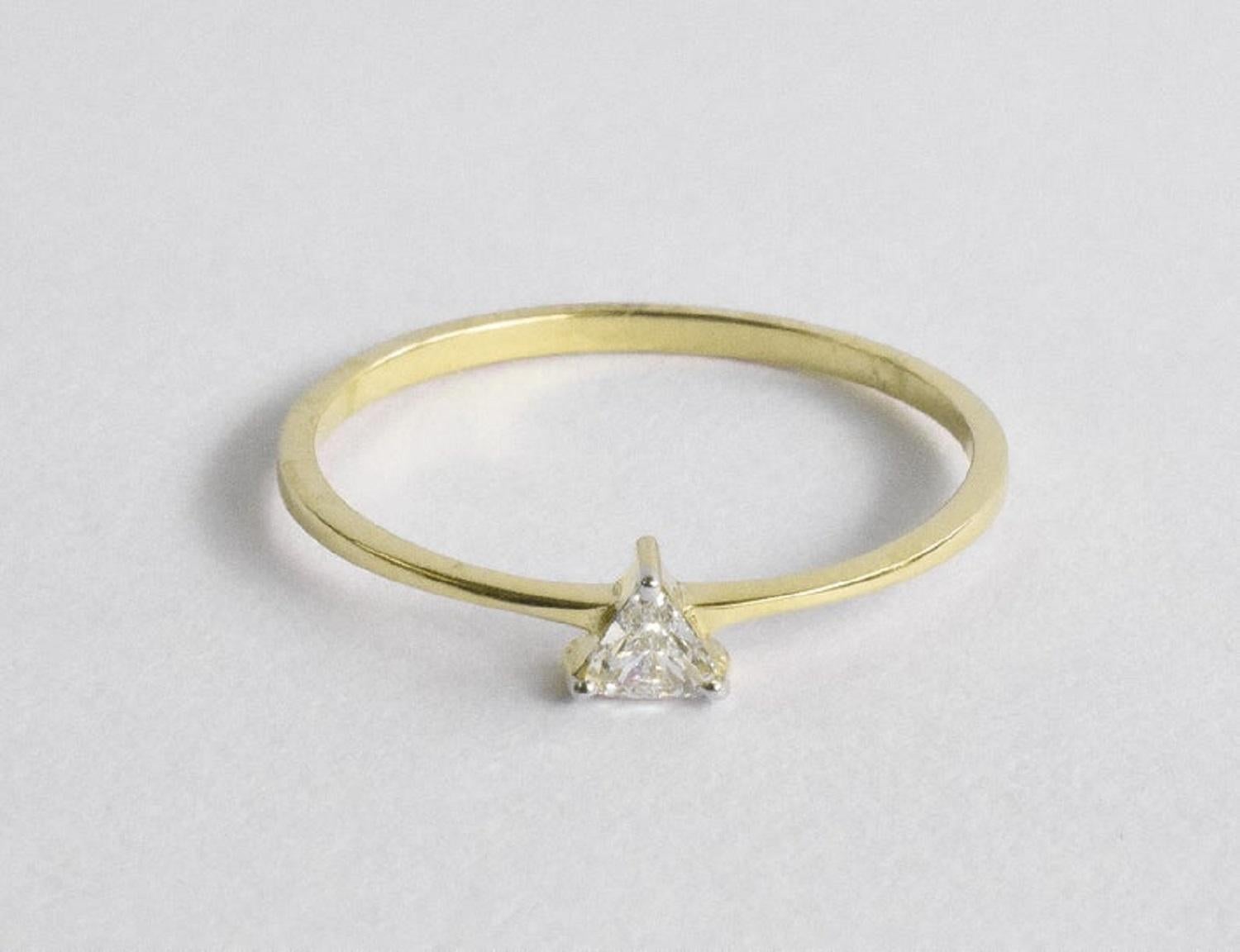 For Sale:  18k Gold Diamond Triangle Solitaire Diamond Triangle Ring 3