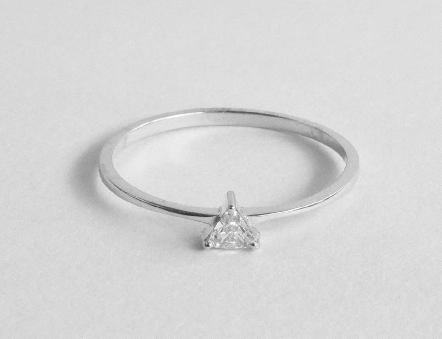 For Sale:  18k Gold Diamond Triangle Solitaire Diamond Triangle Ring 4