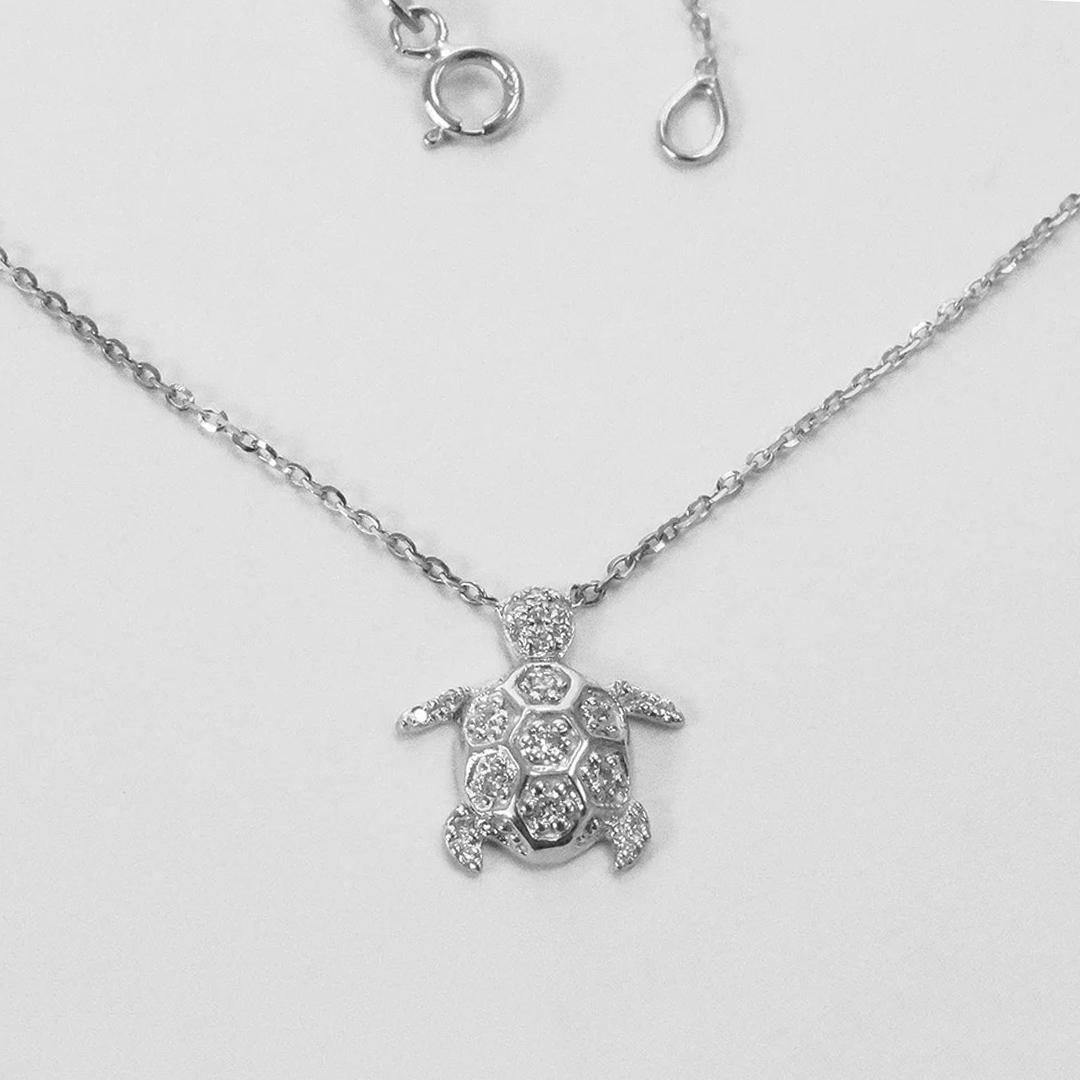 Round Cut 18k Gold Diamond Turtle Charm Necklace Diamond Tortoise Pendant Necklace For Sale